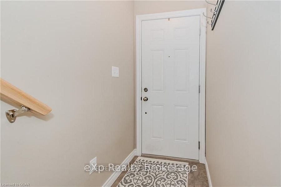 15 Carere Crescent 44B, Guelph, ON N1E 0K4 photo 4