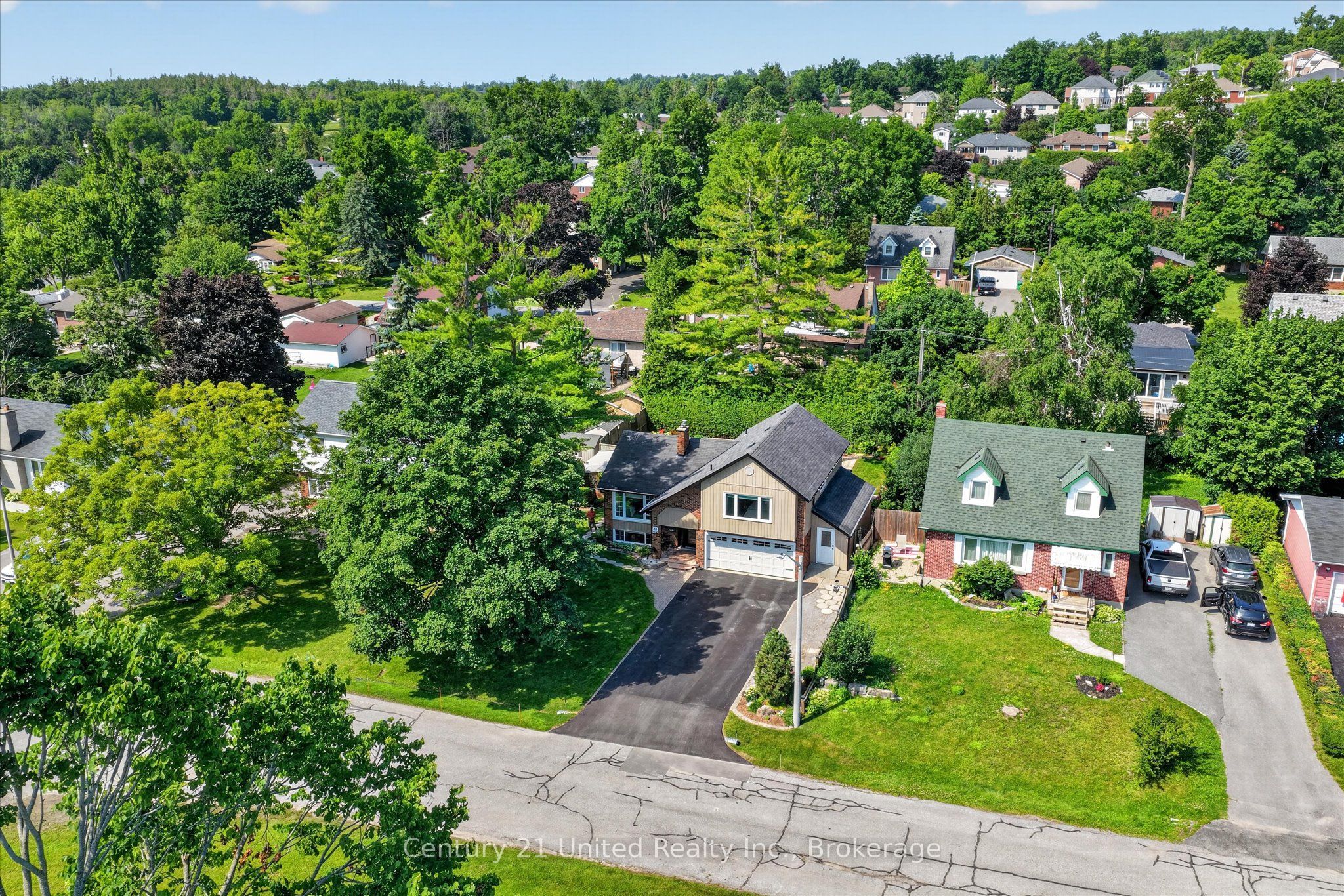 83 Nevin Avenue, Peterborough, ON K9J 6E9 photo 3