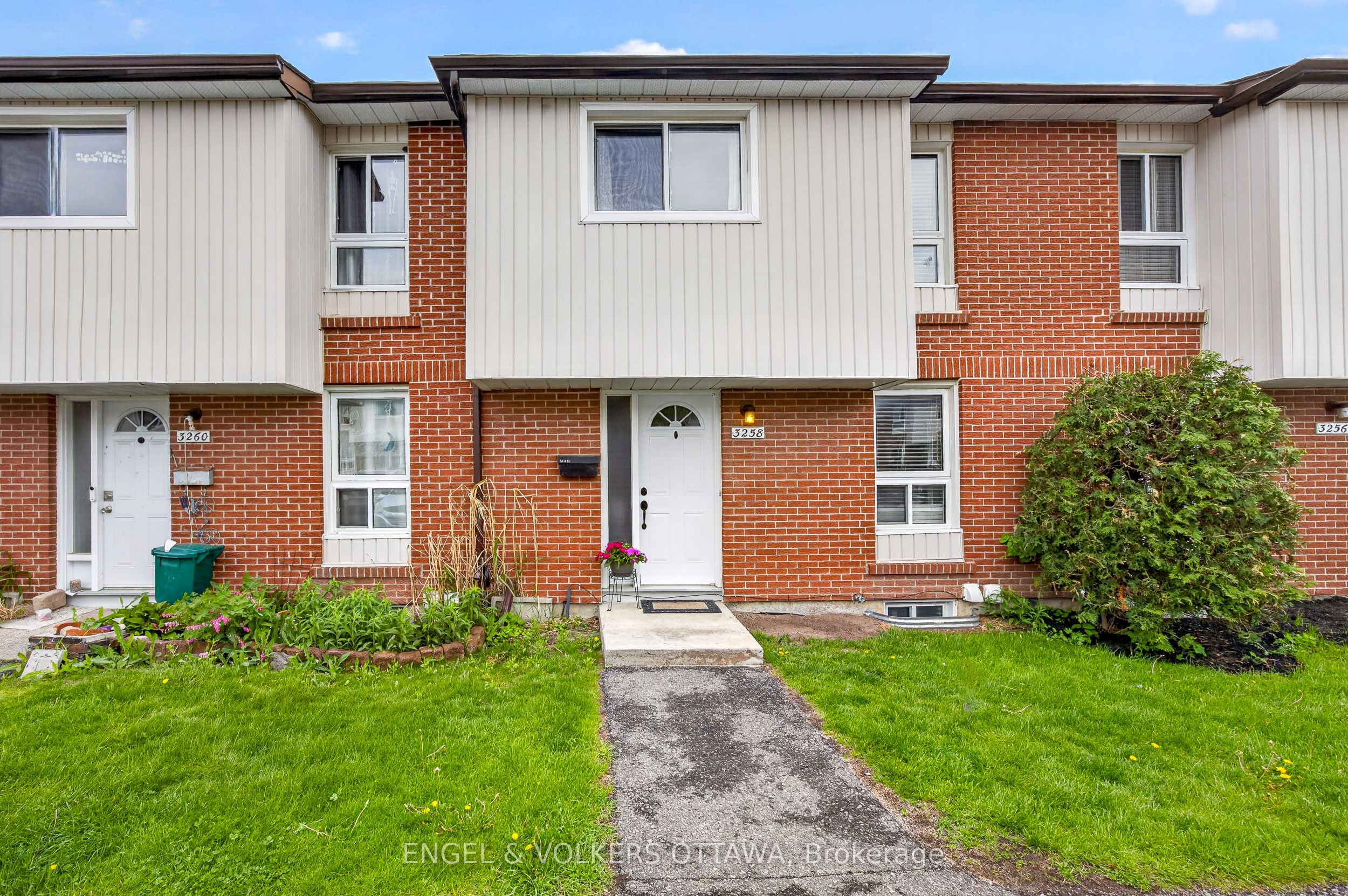 3258 Bannon Way 60, Blossom Park - Airport and Area, ON K1T 1T3