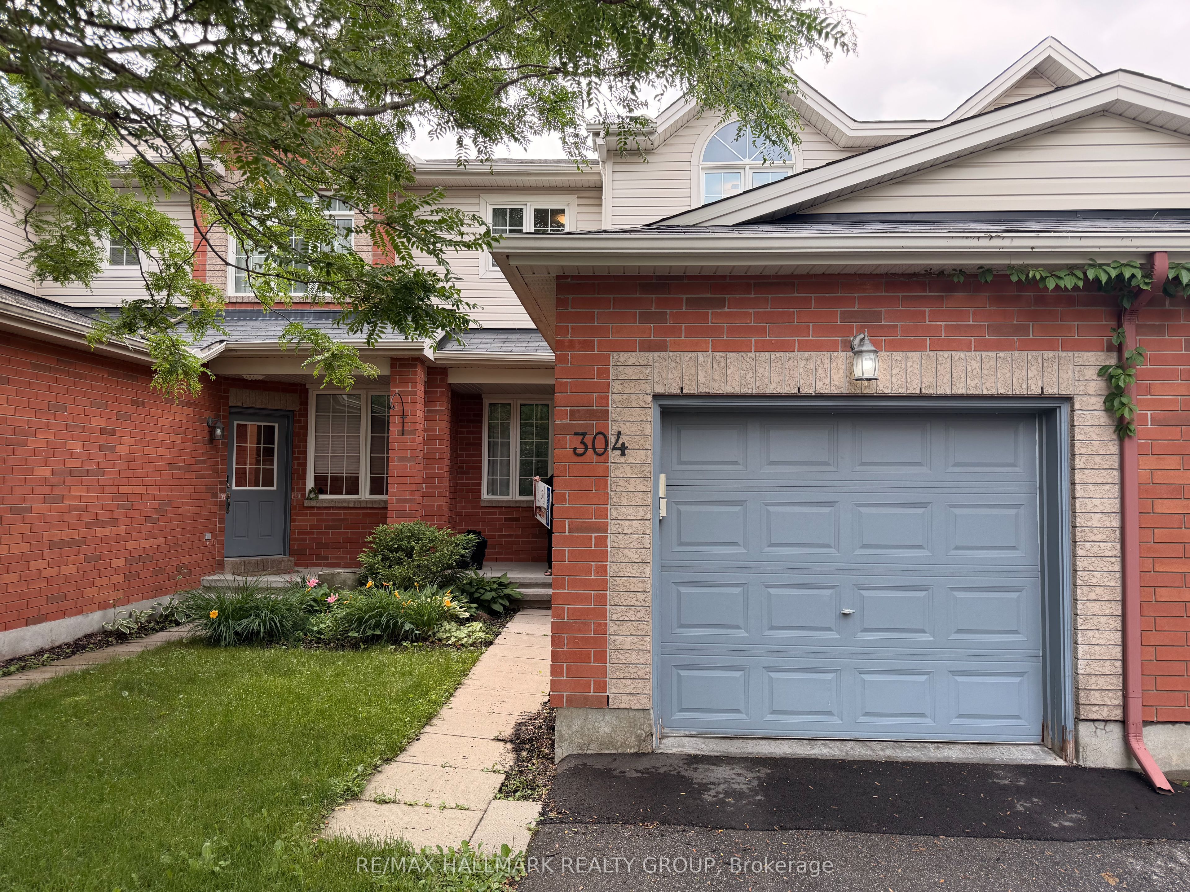 304 Applecross Crescent, Kanata, ON K2K 0C4 photo 3