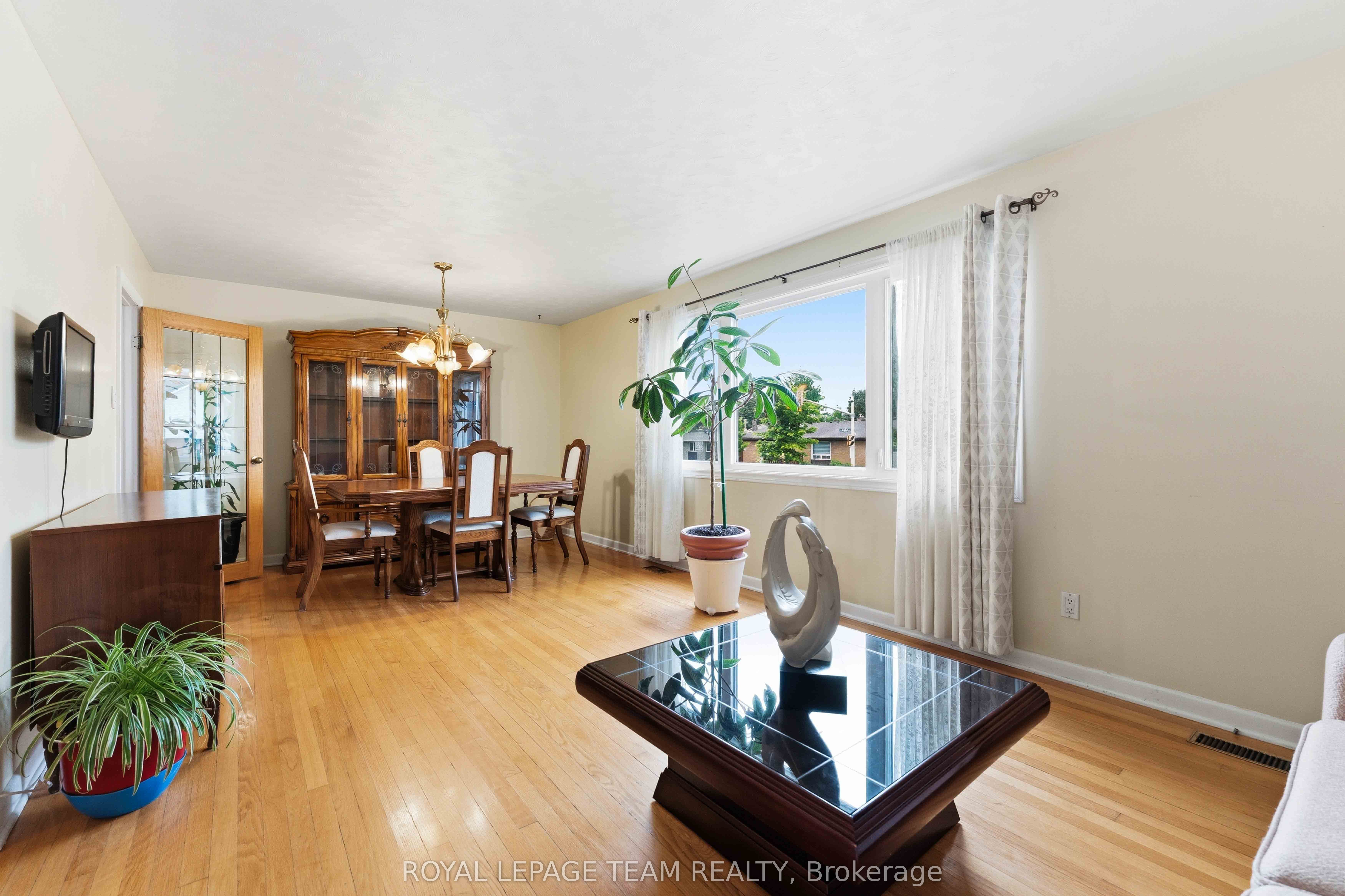 1197 Maitland Avenue, Belair Park - Copeland Park and Area, ON K2C 2B8 photo 5