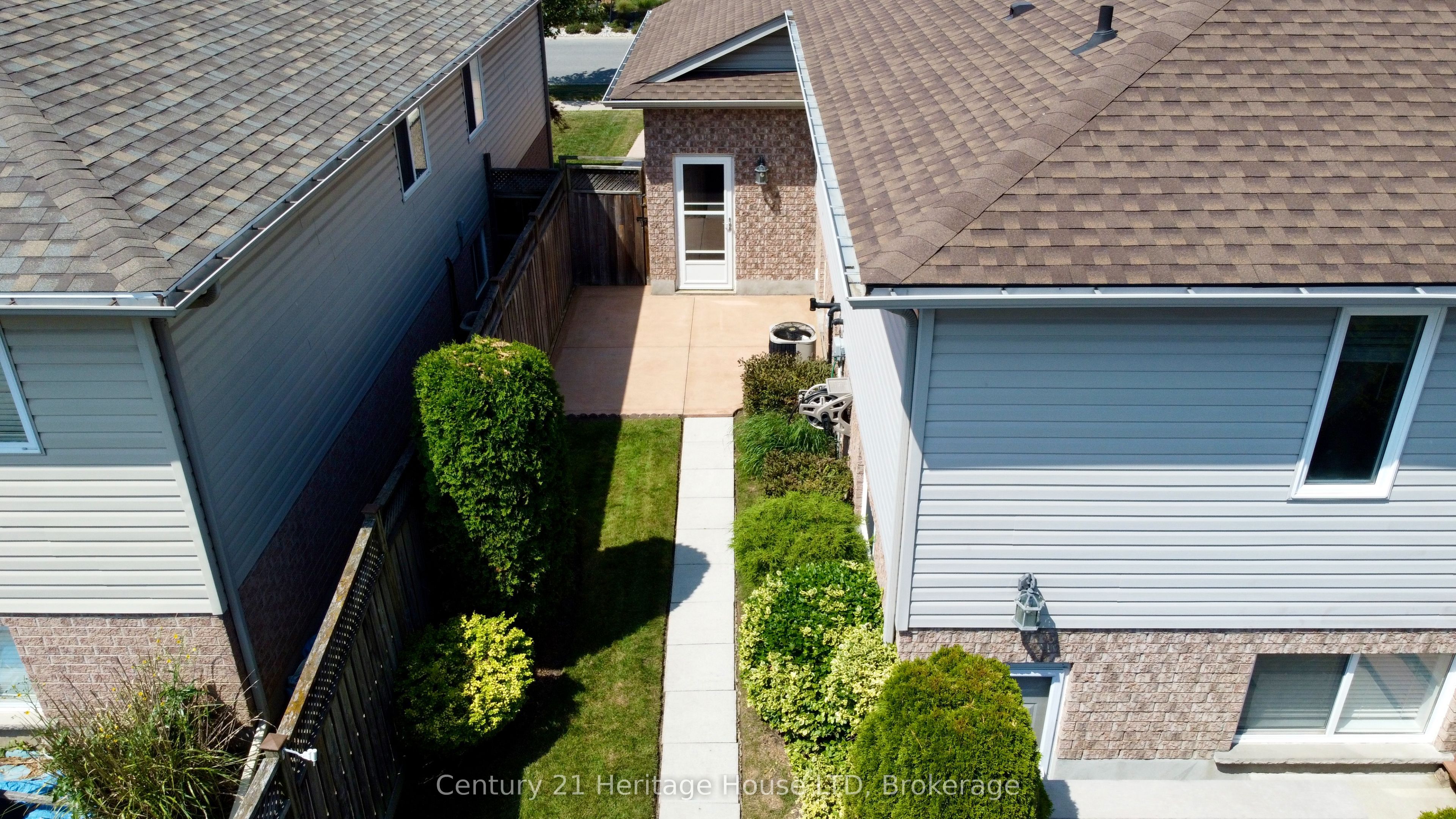 8292 Feren Drive S, Niagara Falls, ON L2H 3M9 photo 5