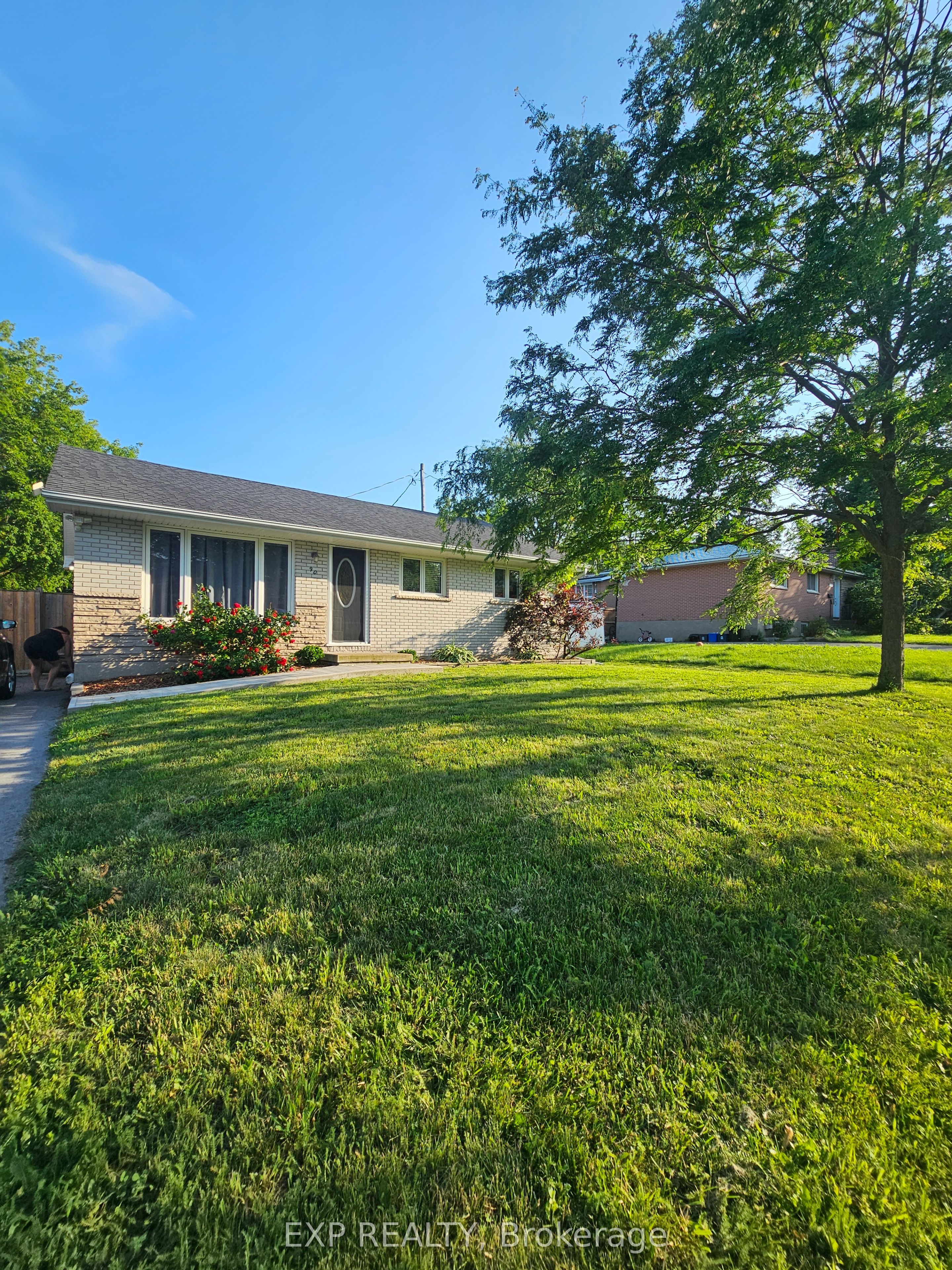 90 Morenz Crescent, Kingston, ON K7K 2X3