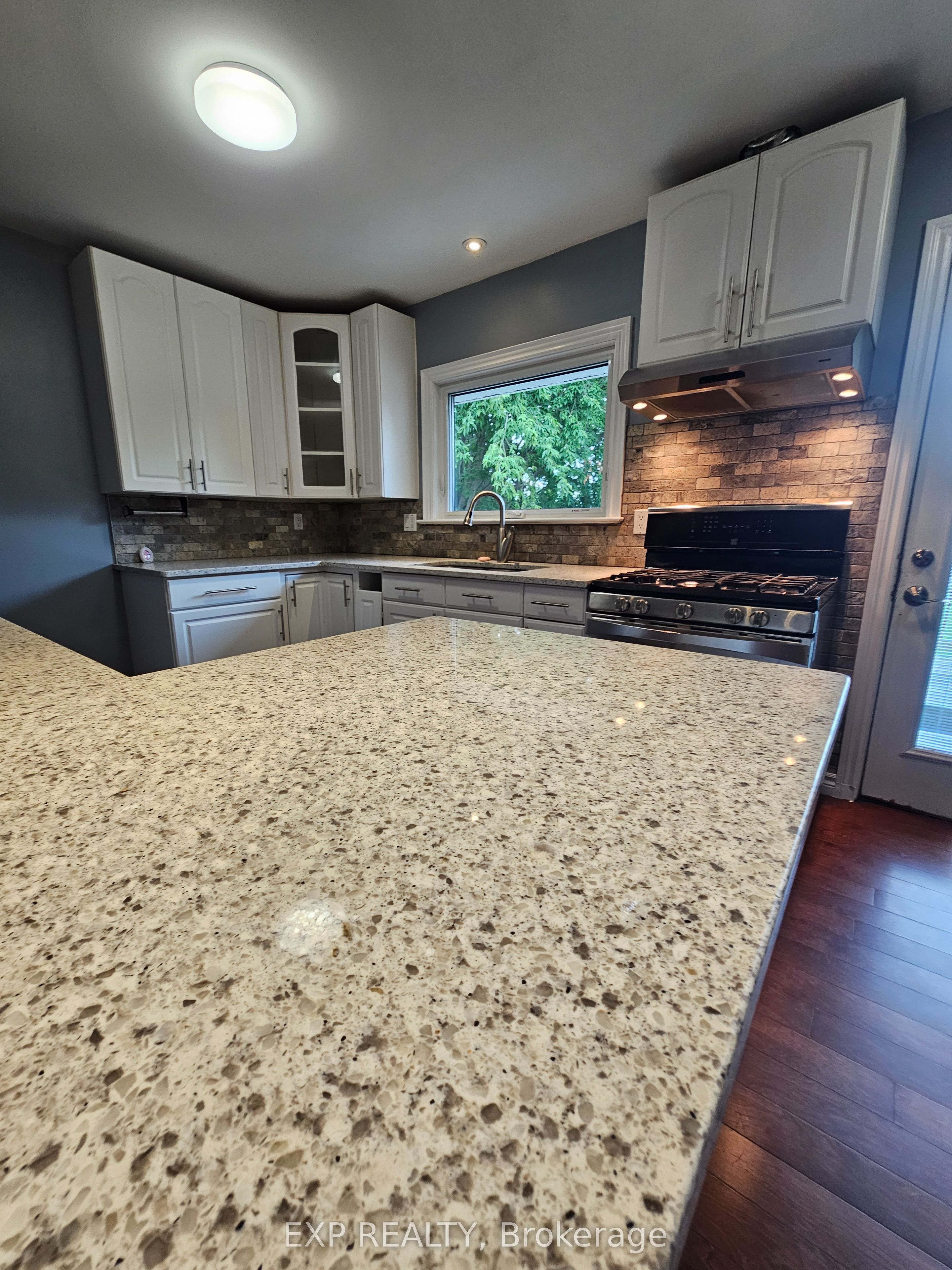 90 Morenz Crescent, Kingston, ON K7K 2X3 photo 4