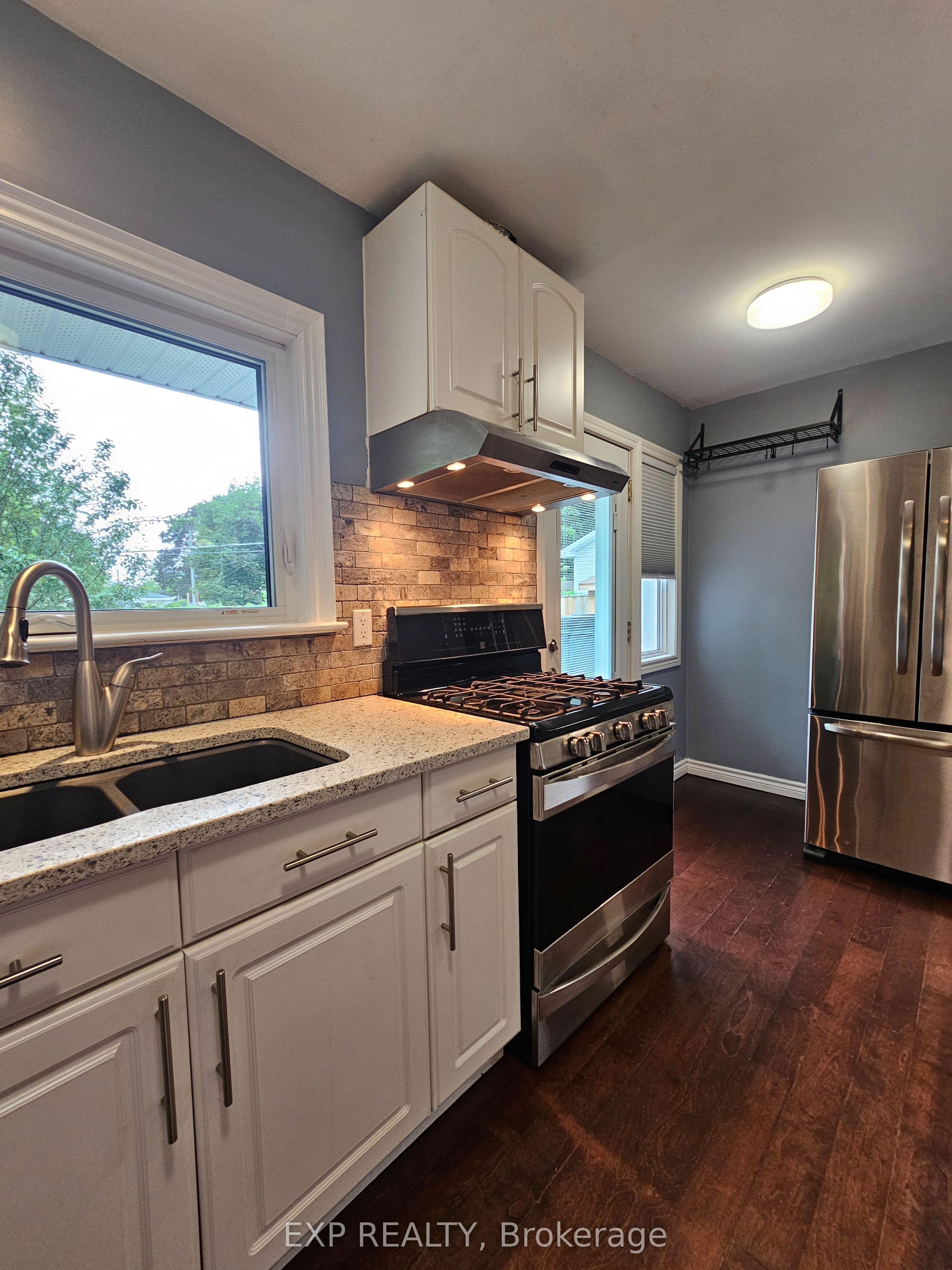 90 Morenz Crescent, Kingston, ON K7K 2X3 photo 5