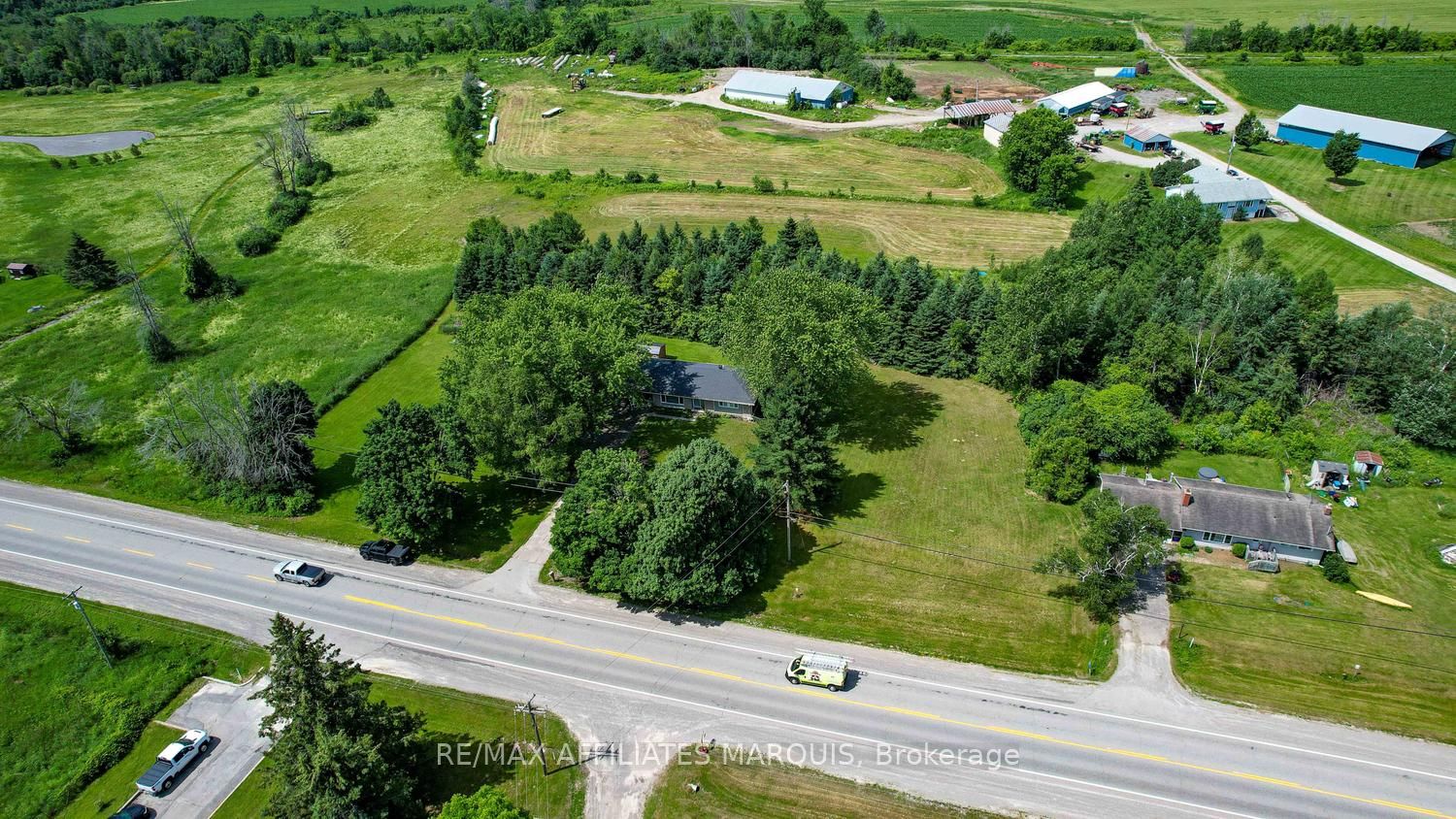 12095 Highway 15 Road, Montague, ON K7A 0L4