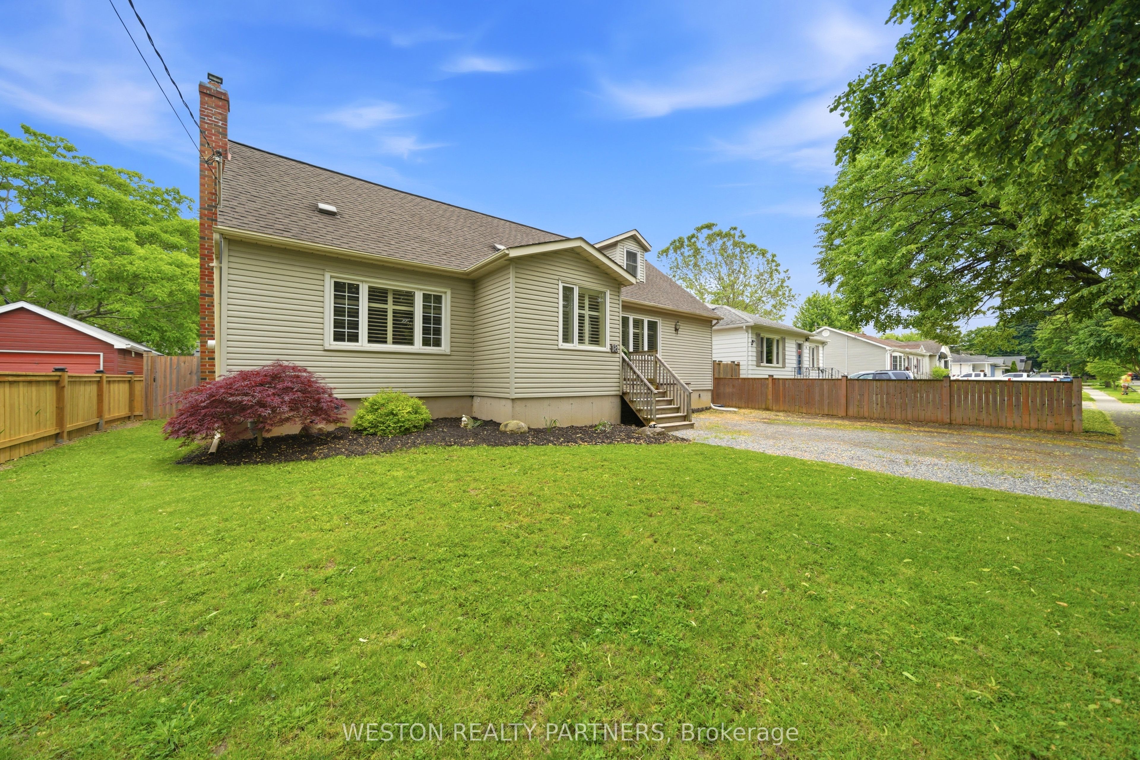 18 Ghent Street, St. Catharines, ON L2N 2C6 photo 2