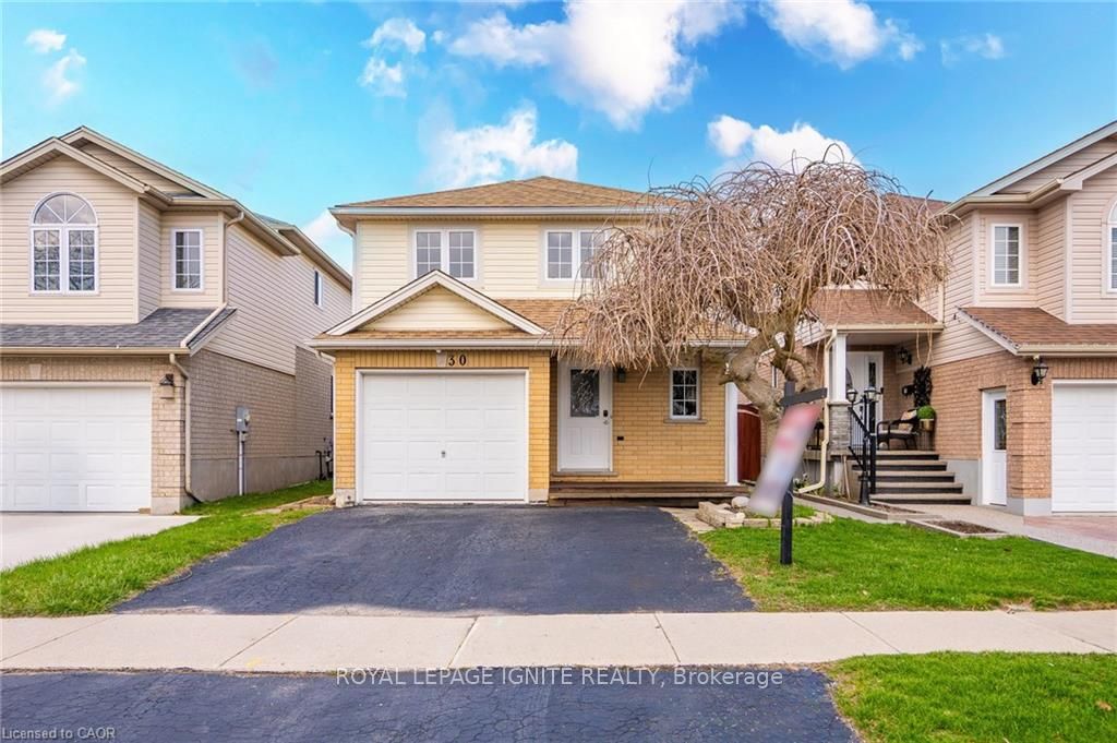 30 Bridlewreath Street, Kitchener, ON N2E 3V5