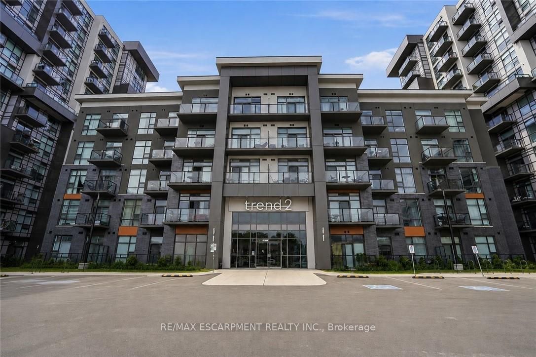 460 Dundas Street E 112, Hamilton, ON L8B 2A5