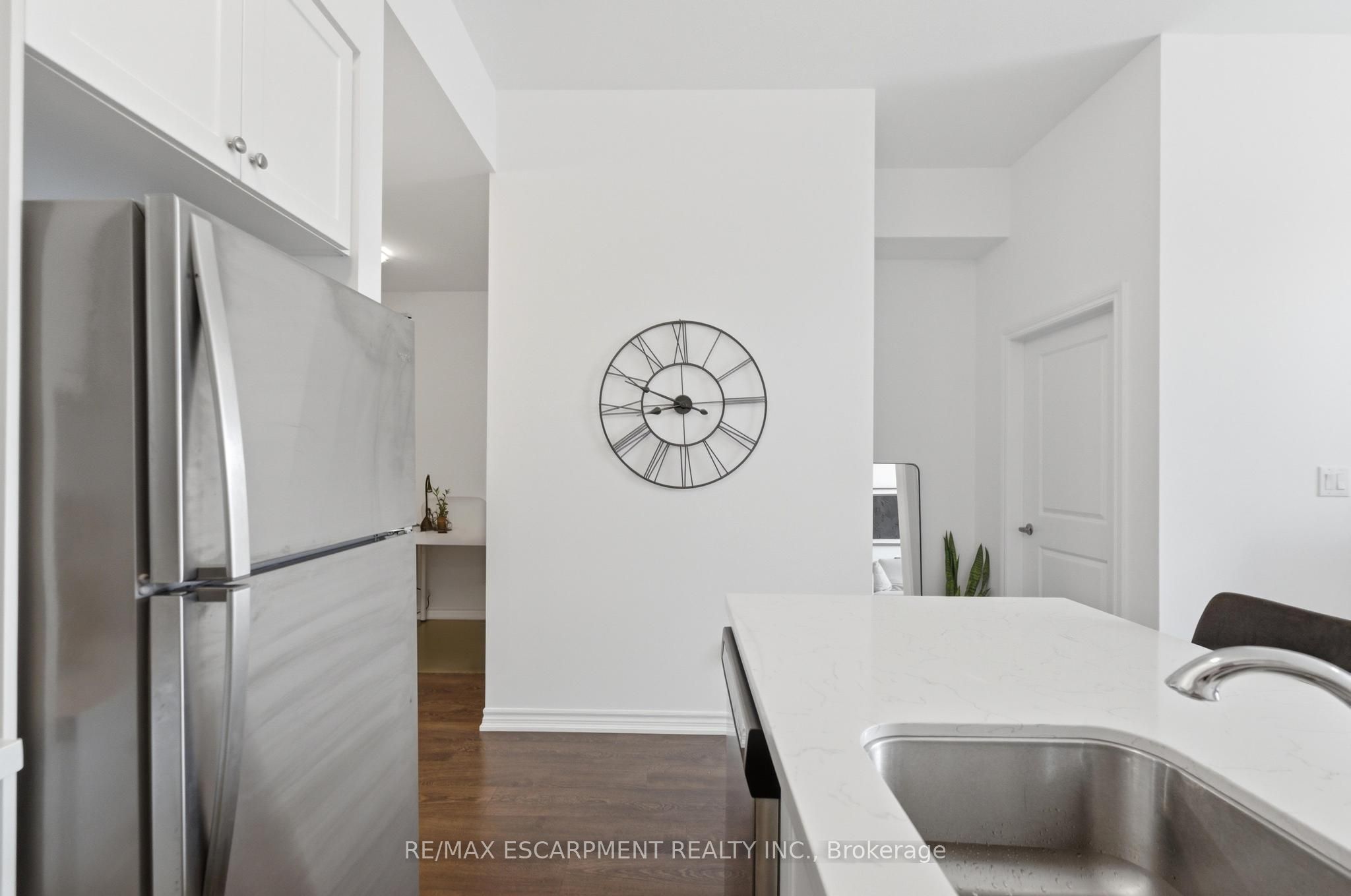 460 Dundas Street E 112, Hamilton, ON L8B 2A5 photo 5