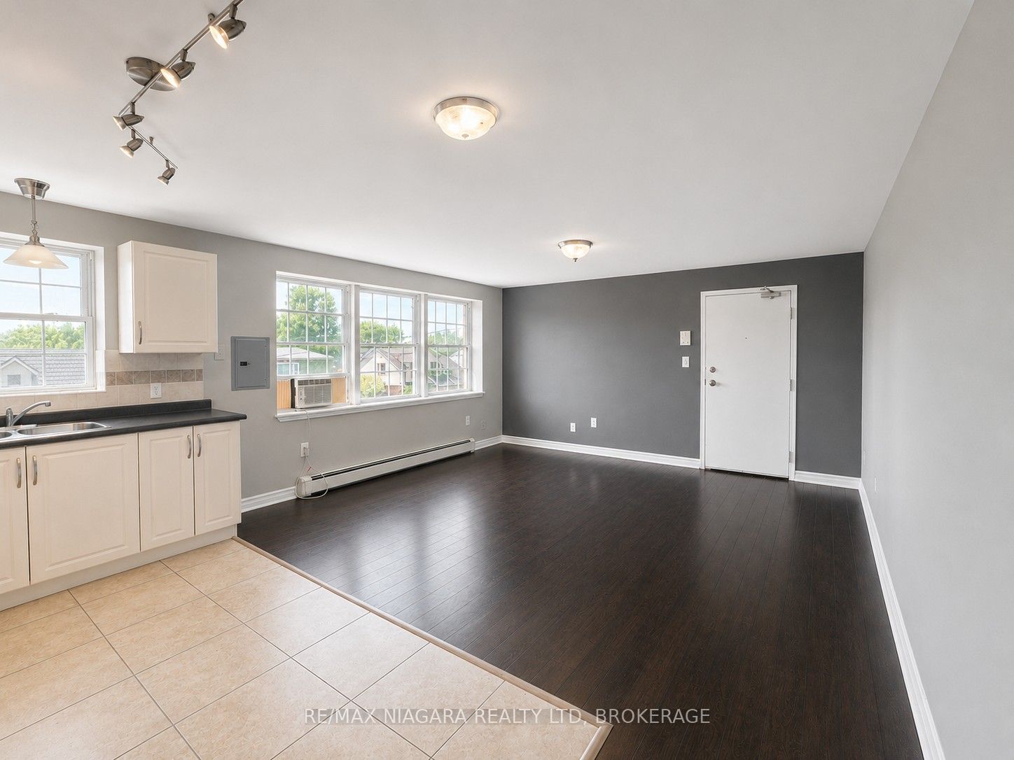 143 WESTCHESTER Crescent 12, St. Catharines, ON L2P 2N8 photo 3