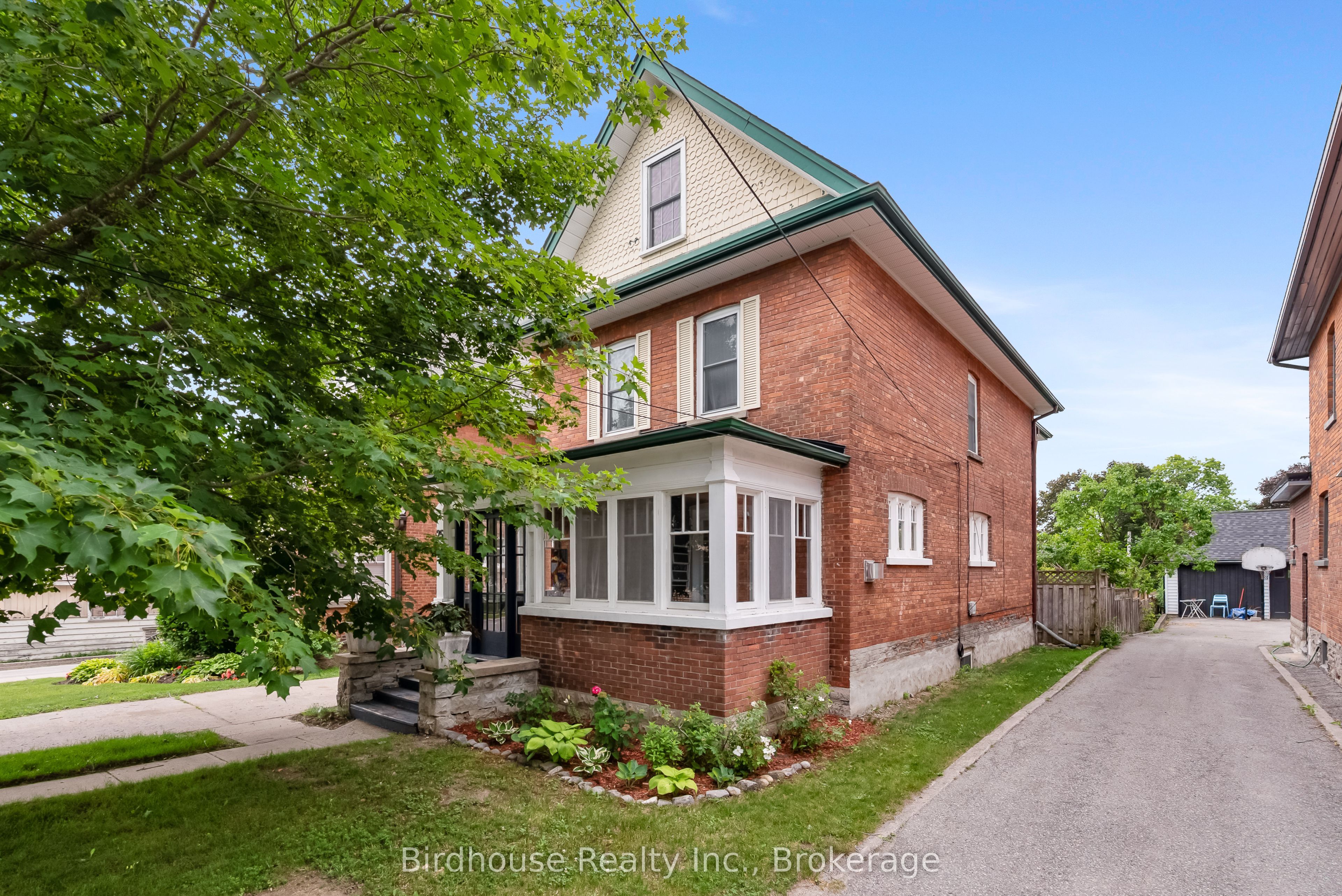 25 Francis Street, Kawartha Lakes, ON K9V 5R8