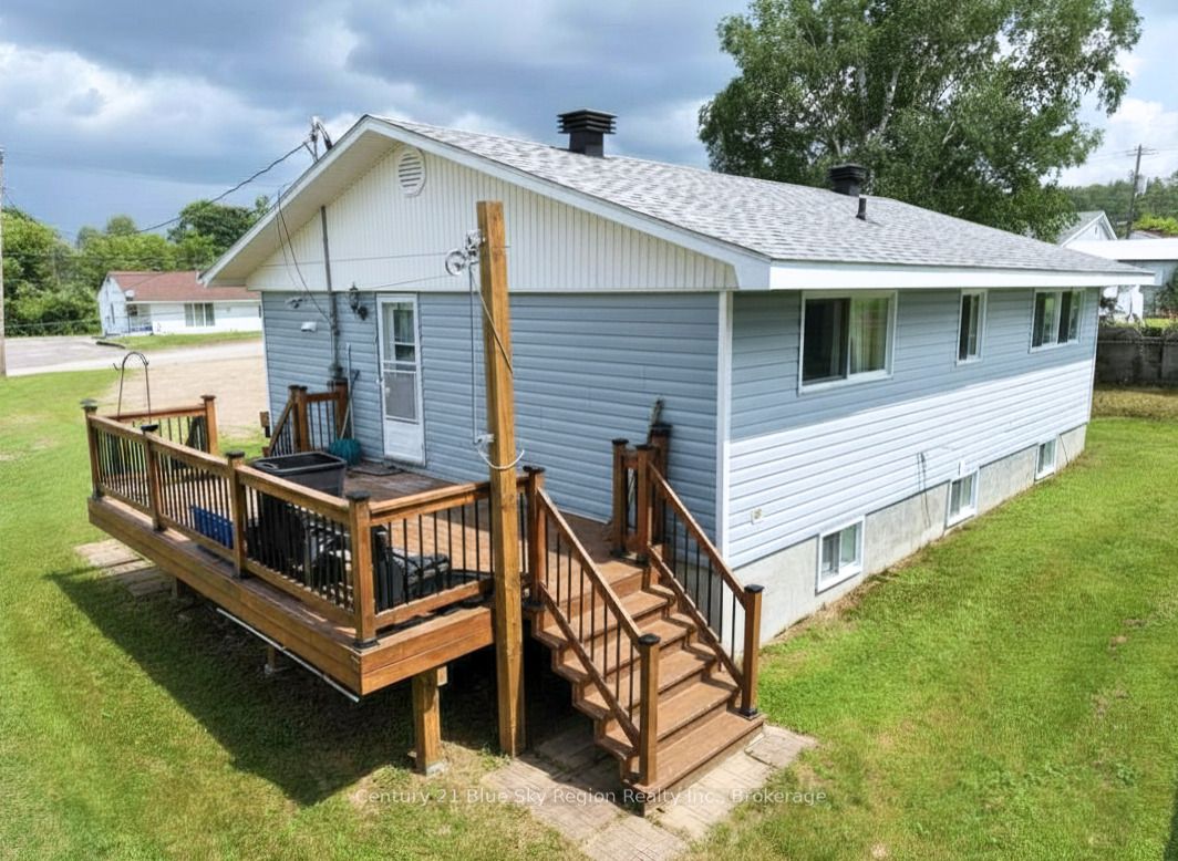 350 Louis Street, Mattawa, ON P0H 1V0 photo 2