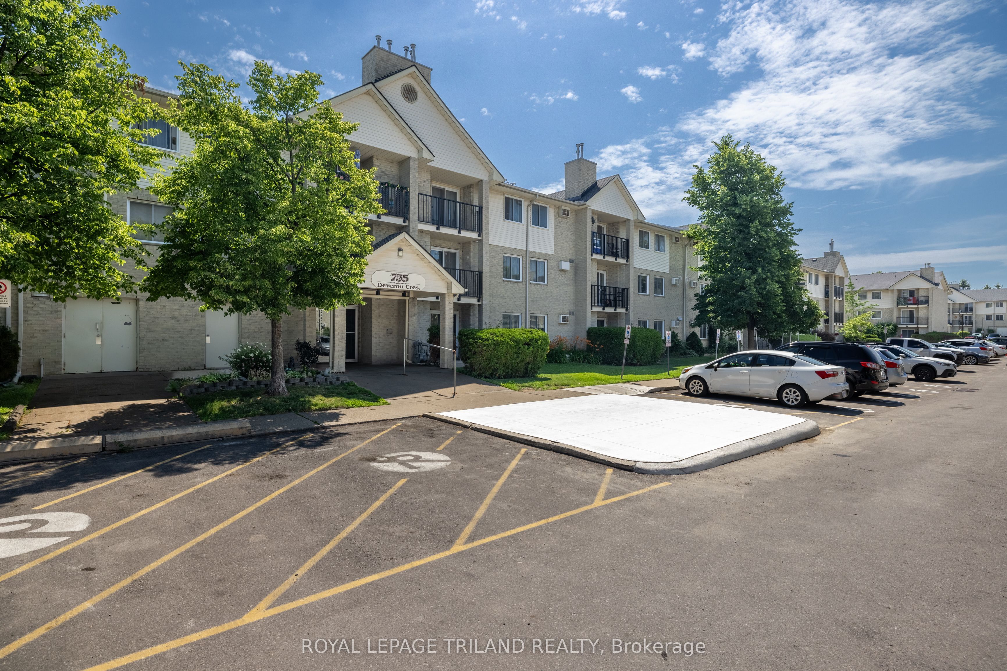 735 Deveron Crescent 102, London South, ON N5Z 4X8 photo 2