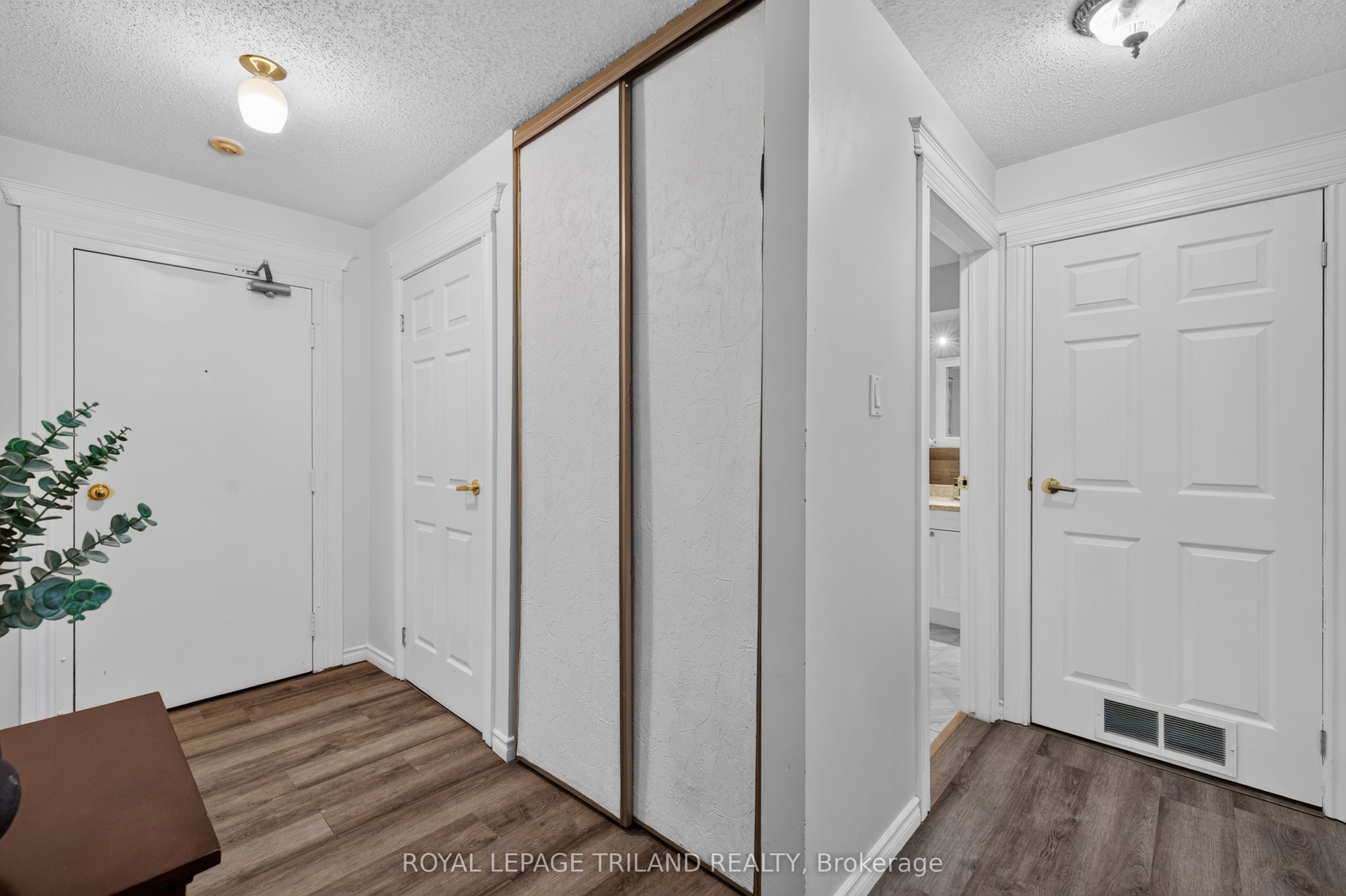 735 Deveron Crescent 102, London South, ON N5Z 4X8 photo 5