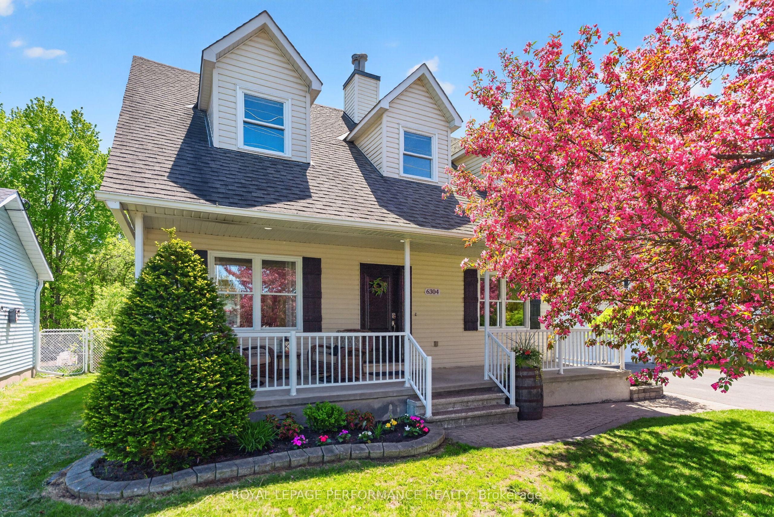 6304 Fernbank Road, Stittsville - Munster - Richmond, ON K2S 1X5