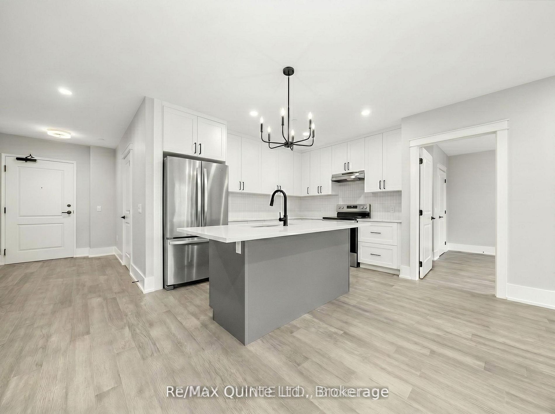 17 Cleave Avenue 505, Prince Edward County, ON K0K 2T0 photo 2