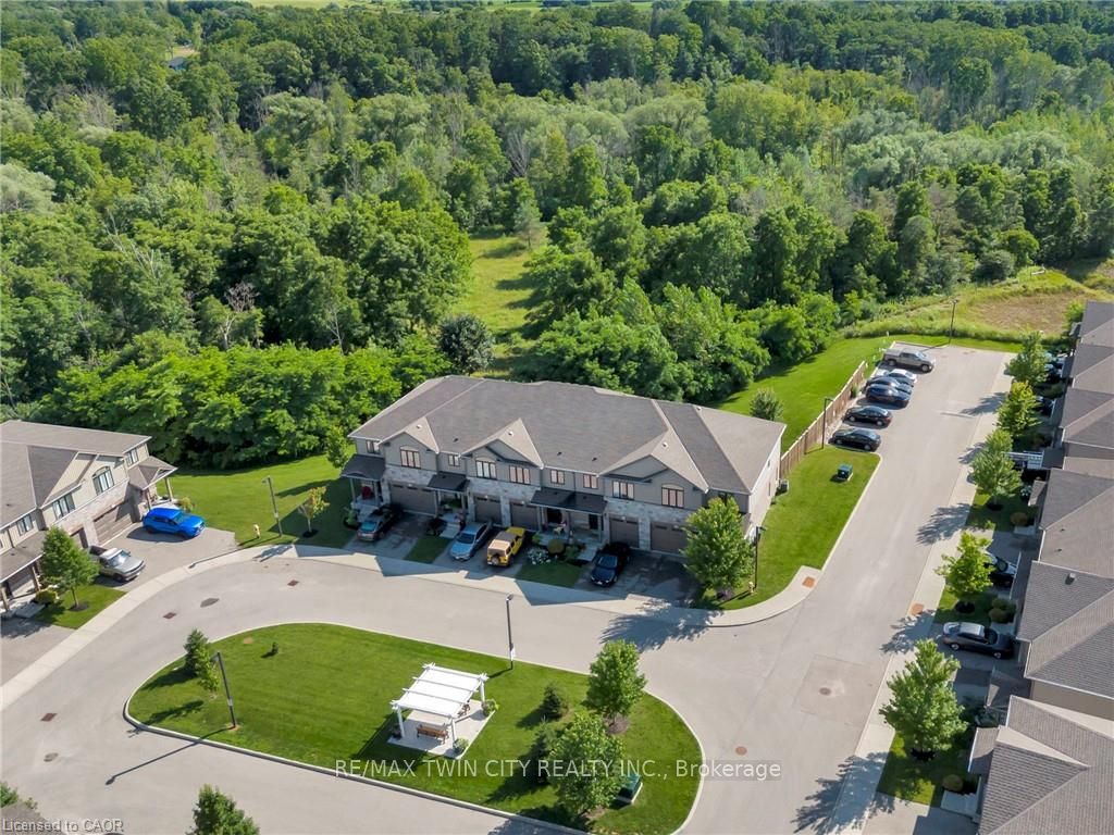 50 Bute Street 10, North Dumfries, ON N0B 1E0
