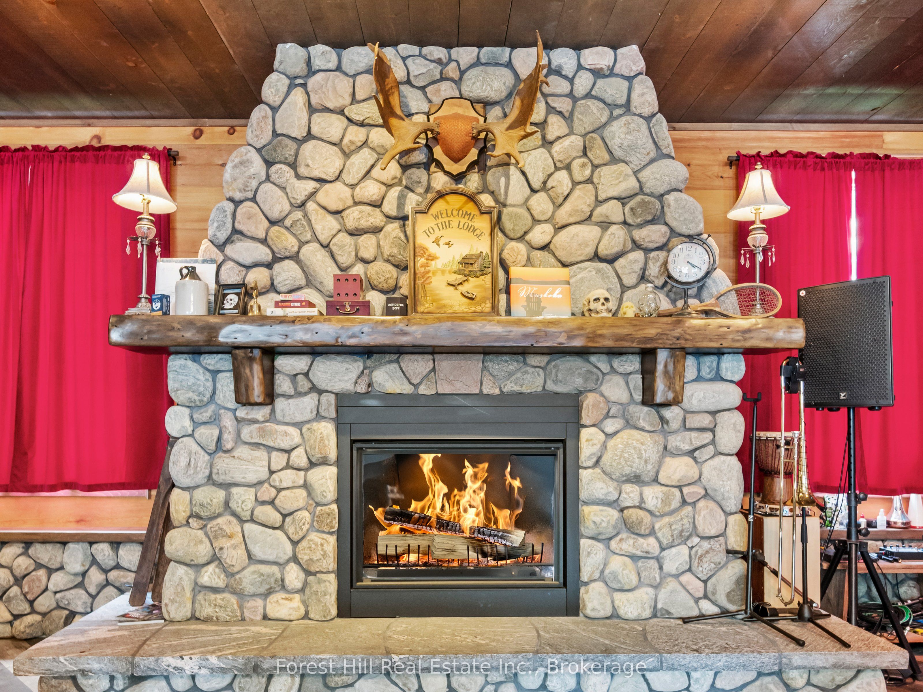 1326 Kawagama Lake Road, Algonquin Highlands, ON P0A 1E0 photo 3