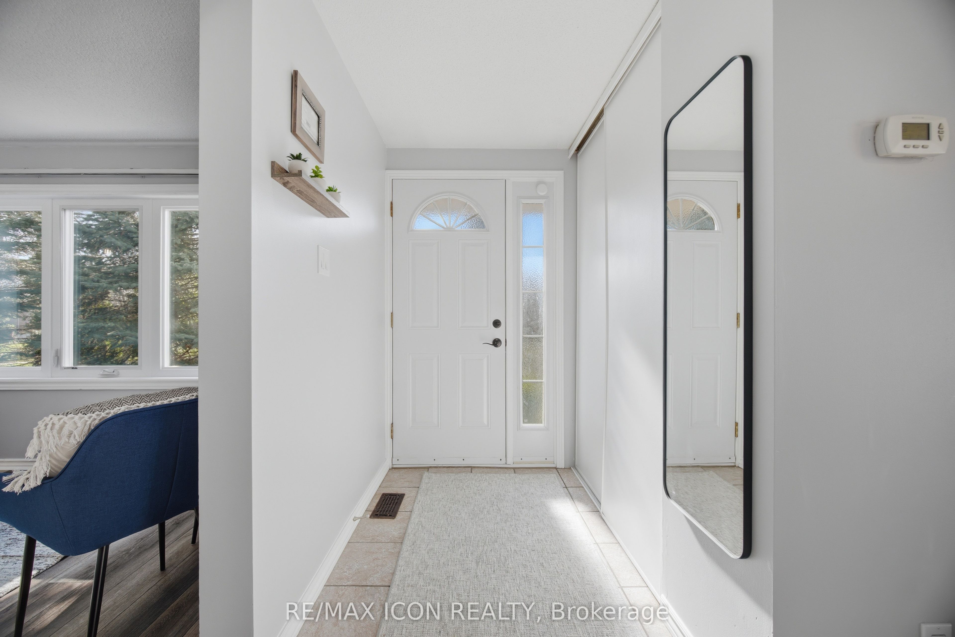 10 Ristau Crescent, Kitchener, ON N2E 3A8 photo 2