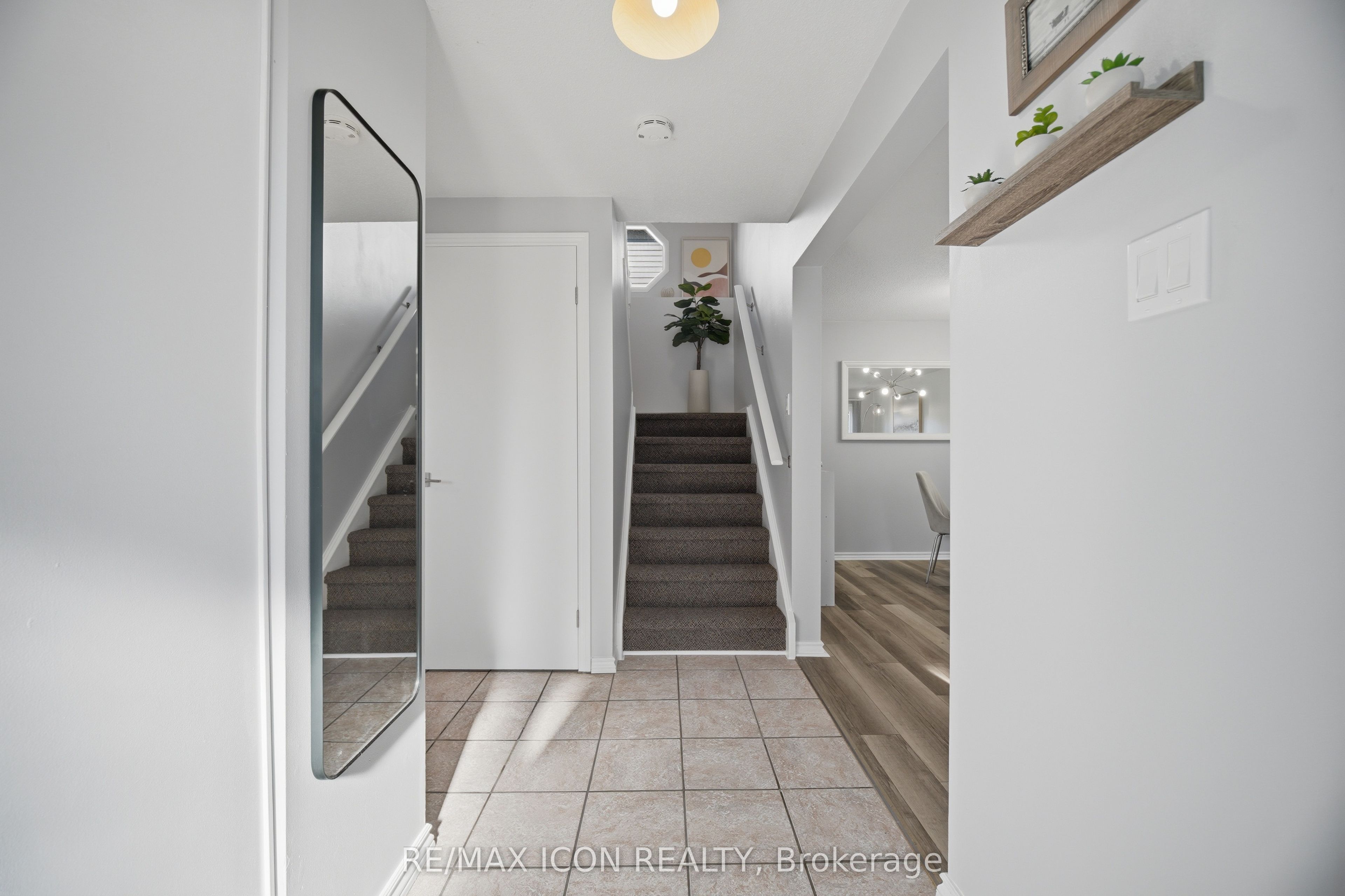10 Ristau Crescent, Kitchener, ON N2E 3A8 photo 3