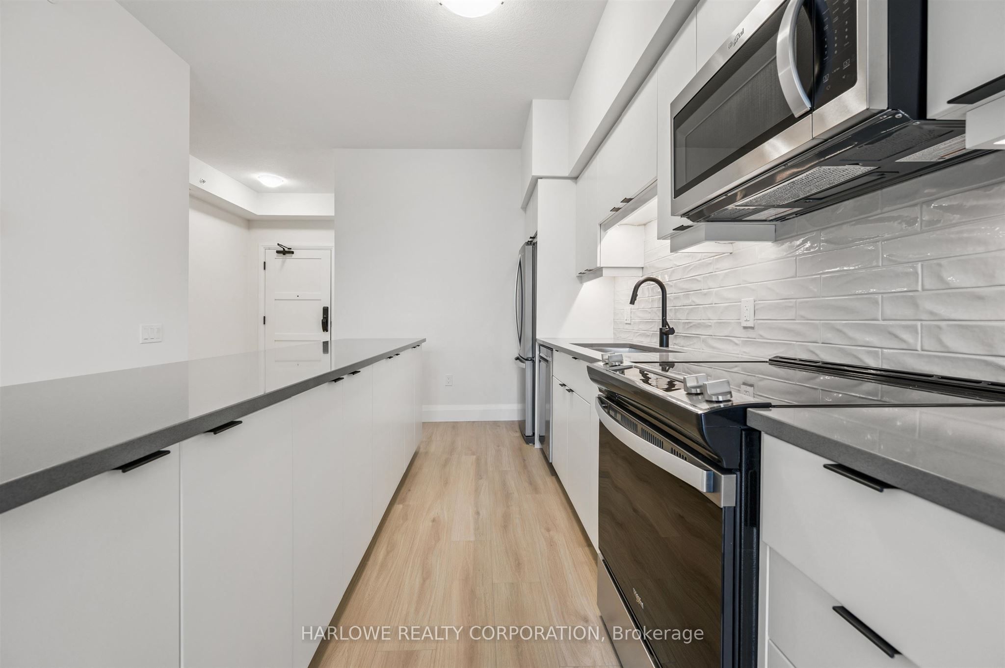 93 Arthur Street S 301, Guelph, ON N1E 0S6 photo 3