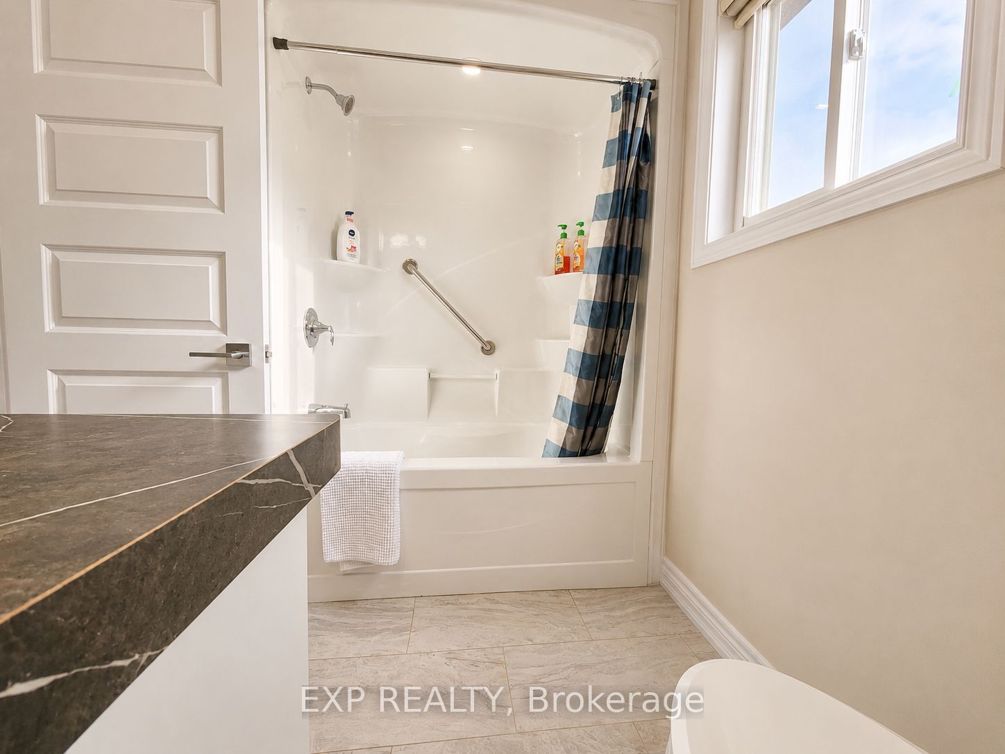 137 Susan Drive, Pelham, ON L0S 1E6 photo 5