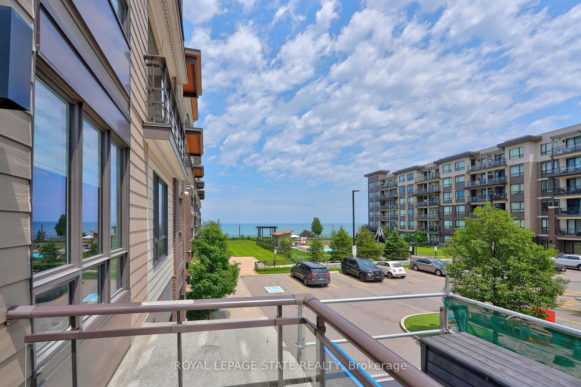 40 Esplanade Lane 206, Grimsby, ON L3M 0G9 photo 3