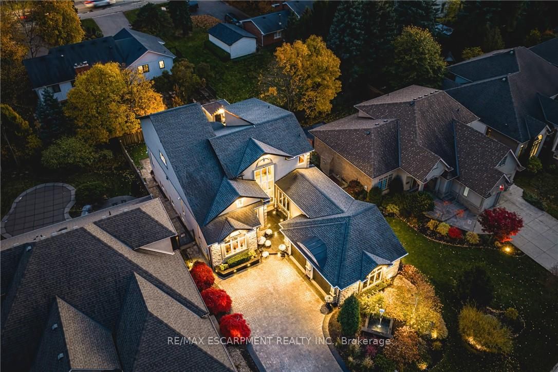 712 Highvalley Road, Hamilton, ON L9G 4E9 photo 2