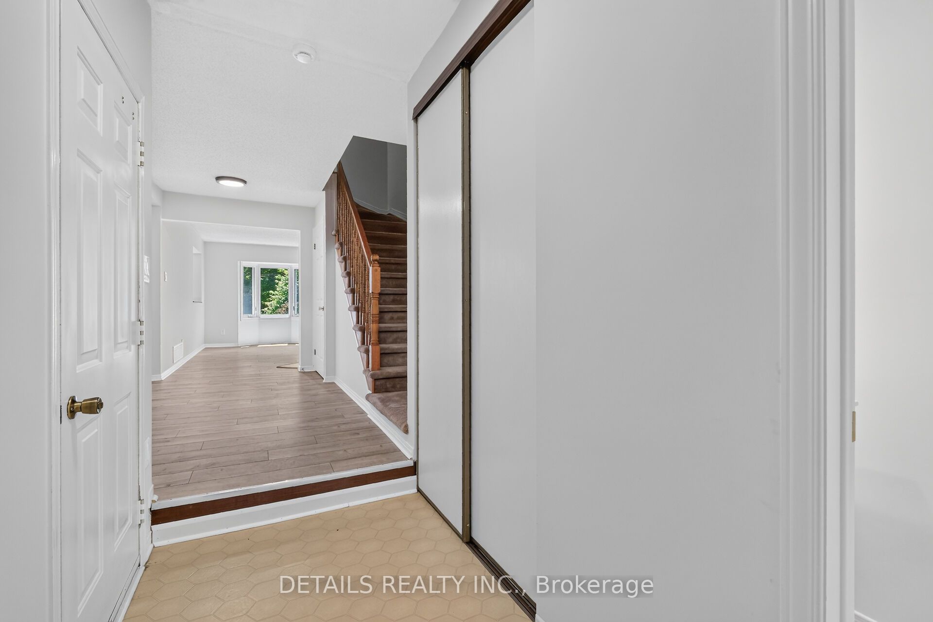 122 Ashpark Crescent, Hunt Club - South Keys and Area, ON K1T 3N6 photo 3