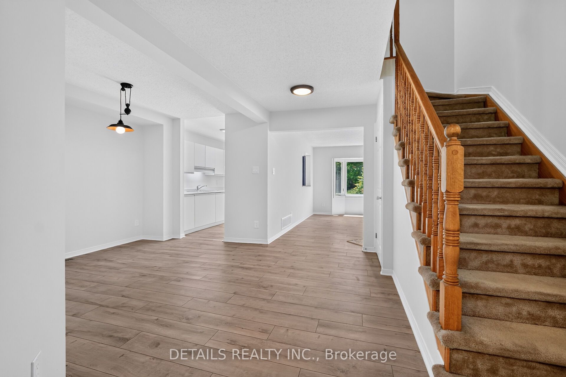 122 Ashpark Crescent, Hunt Club - South Keys and Area, ON K1T 3N6 photo 4