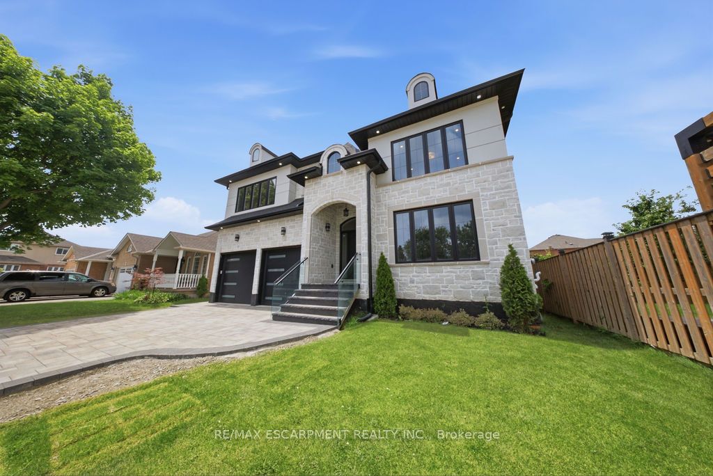 62 Jeremy Street, Hamilton, ON L9A 2T1 photo 3
