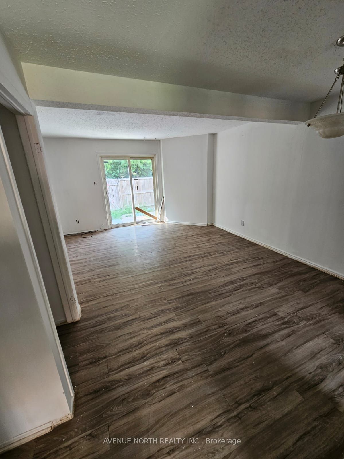 1404 Foxwell Street 1, Cyrville - Carson Grove - Pineview, ON K1B 5J4 photo 5