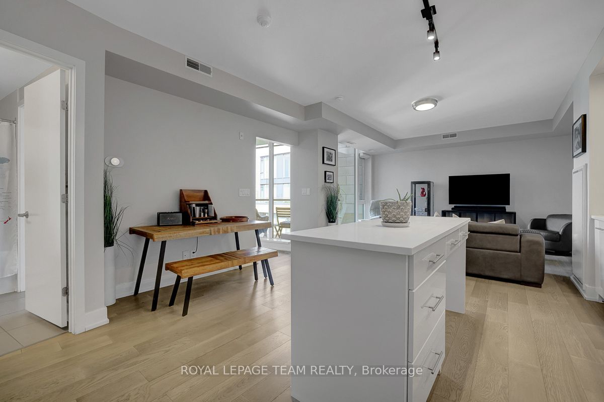 360 Patricia Avenue 712, Westboro - Hampton Park, ON K1Z 6W1 photo 5