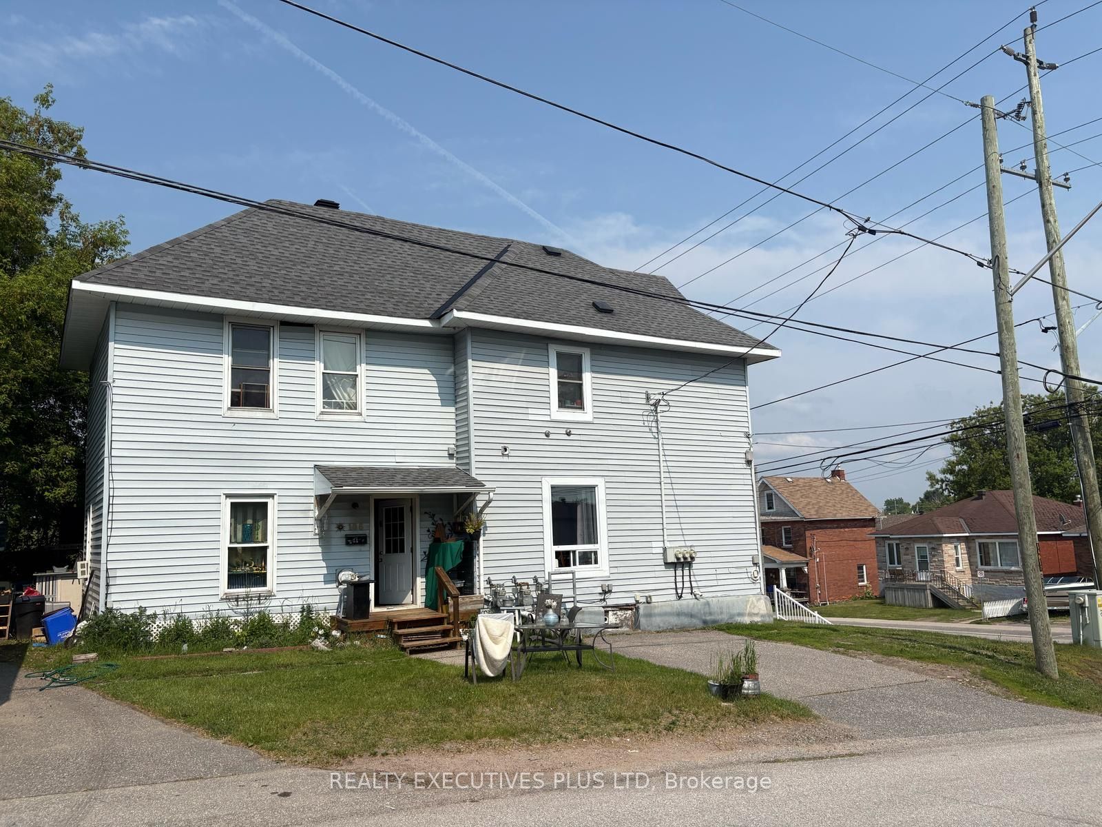 106 Fourth Avenue W, North Bay, ON P1B 3M8 photo 2