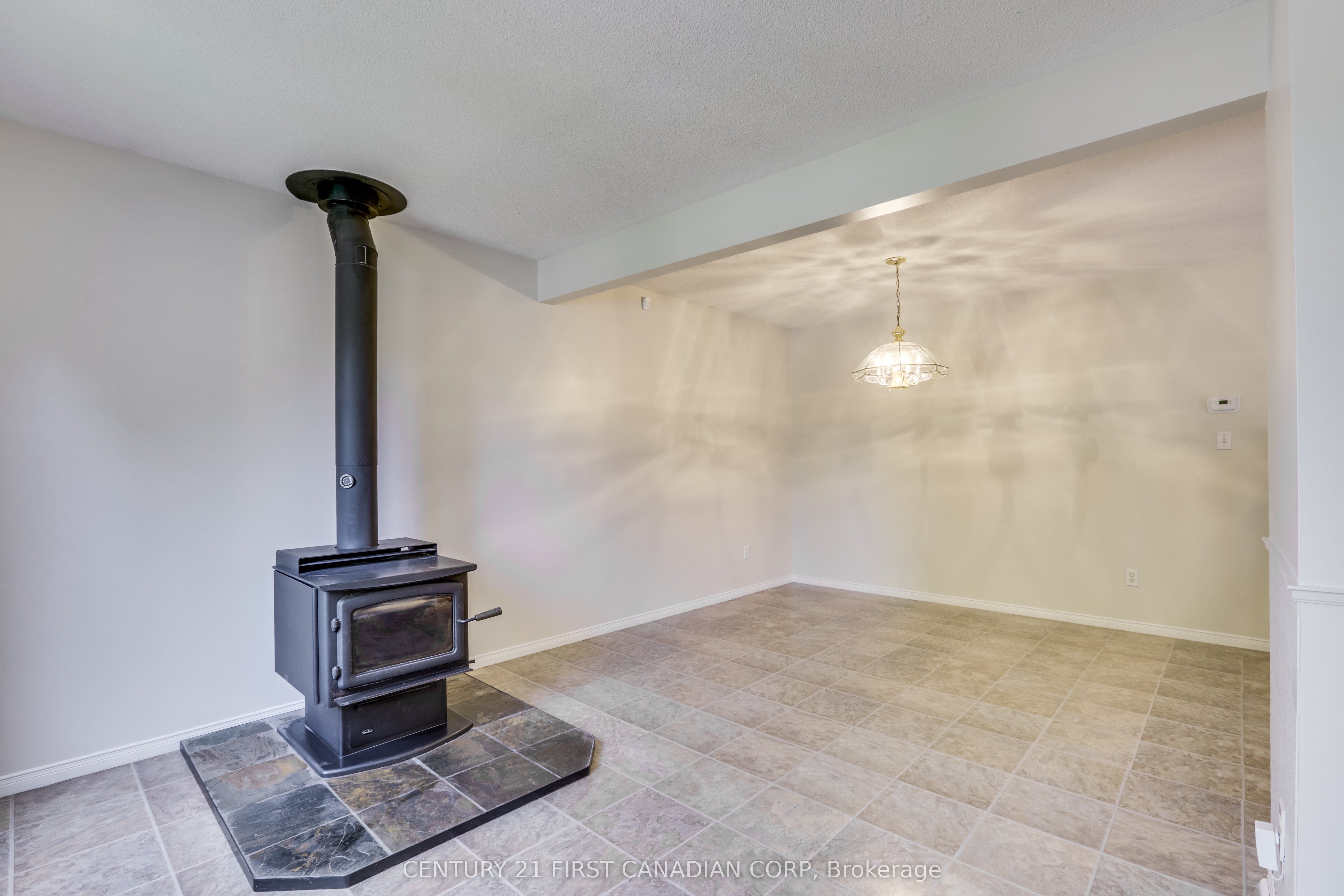 604 Talltree Crescent, London East, ON N5V 5E4 photo 4
