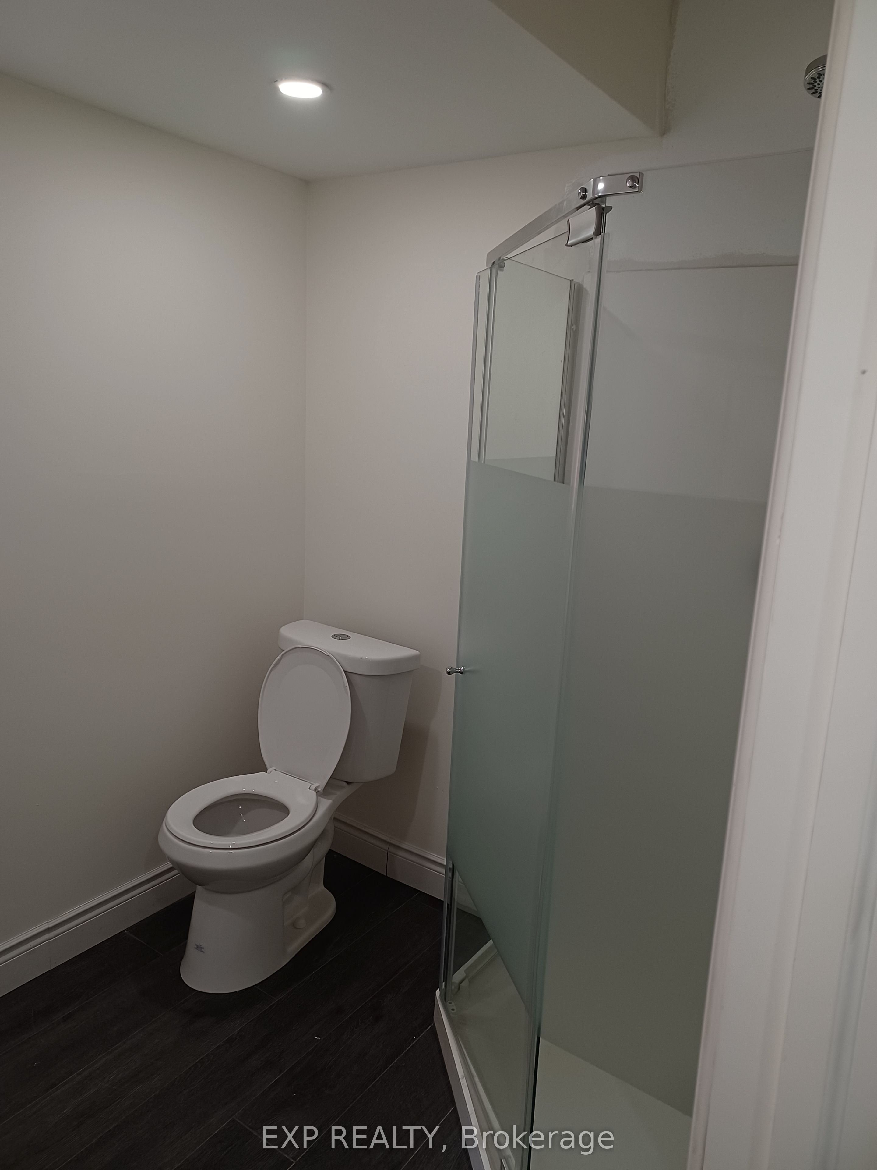 143 Sherman Avenue N, Hamilton, ON L8L 6M3 photo 3