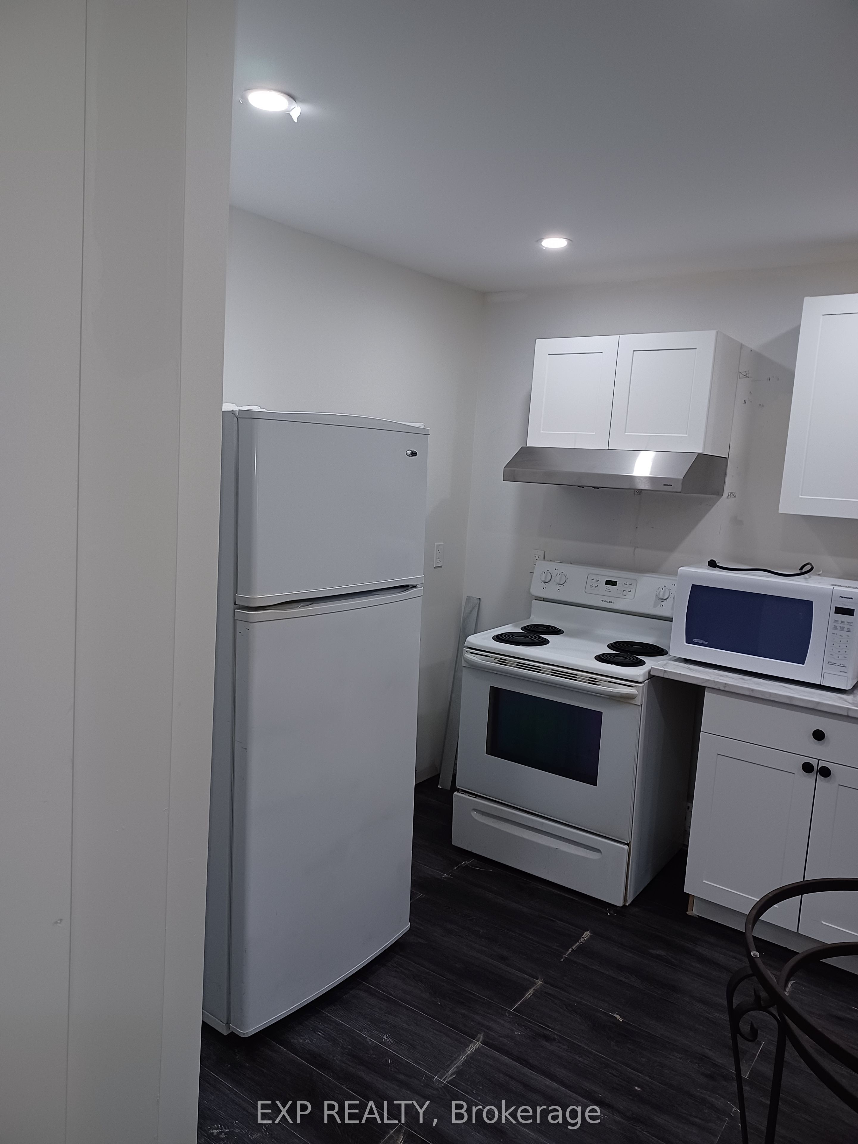 143 Sherman Avenue N, Hamilton, ON L8L 6M3 photo 5
