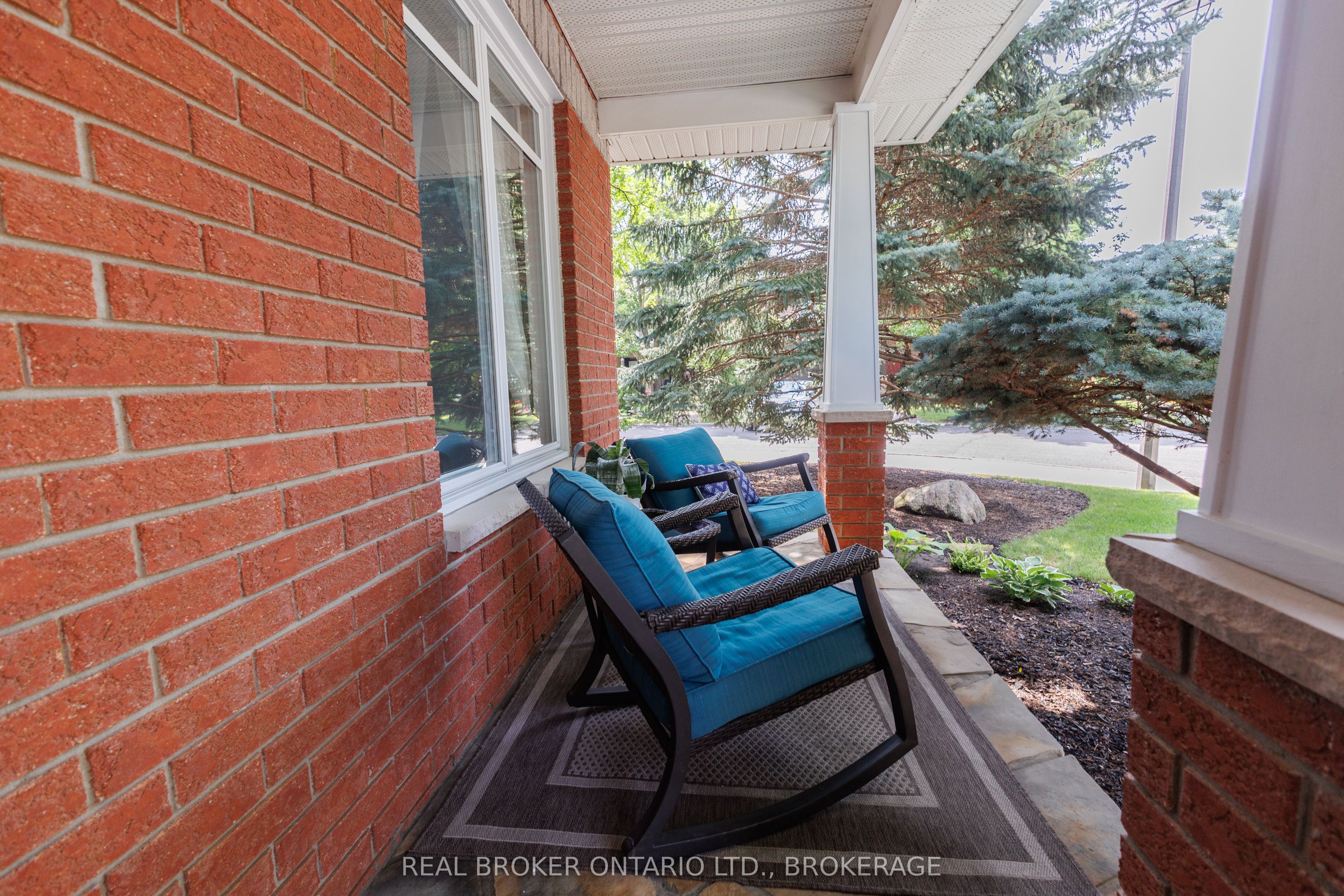 11 Redbridge Crescent, Barrhaven, ON K2J 4Y7 photo 4