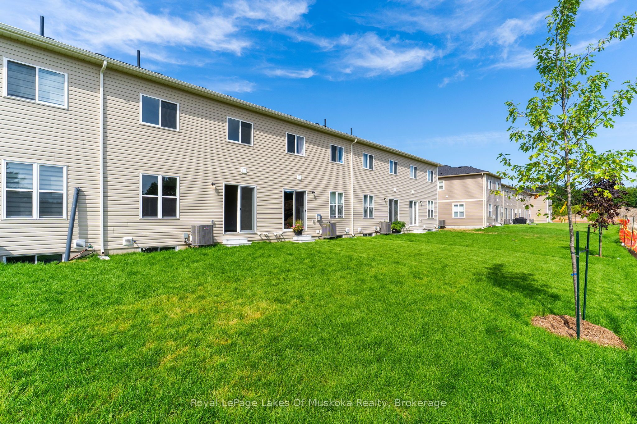 17 MCCONNELL Crescent, Bracebridge, ON P1L 0N7 photo 2