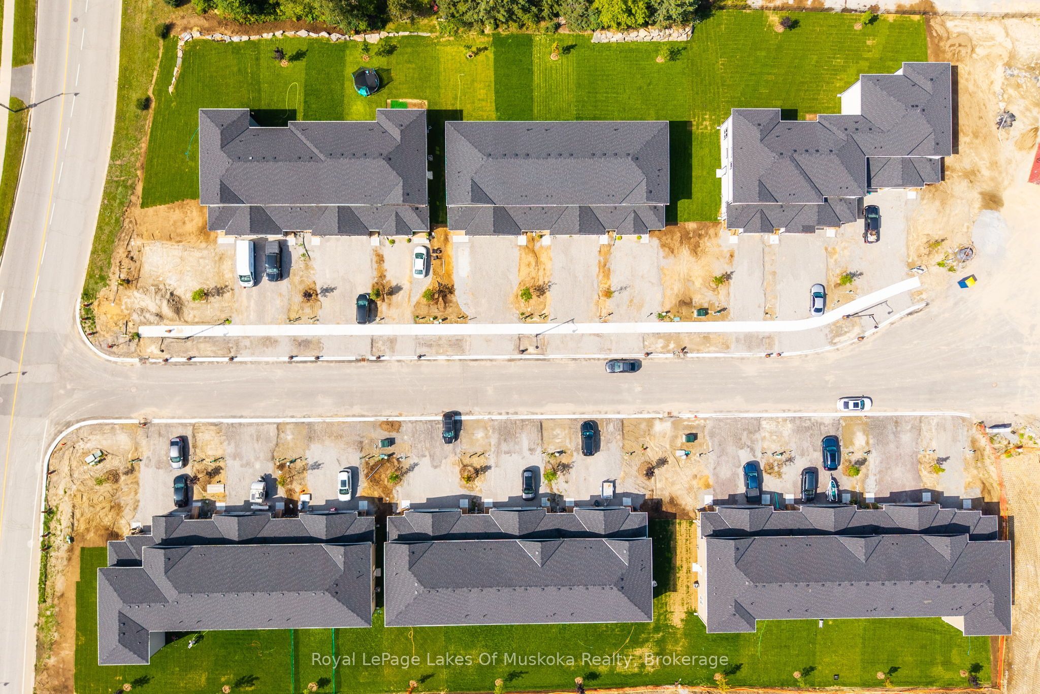 17 MCCONNELL Crescent, Bracebridge, ON P1L 0N7 photo 4