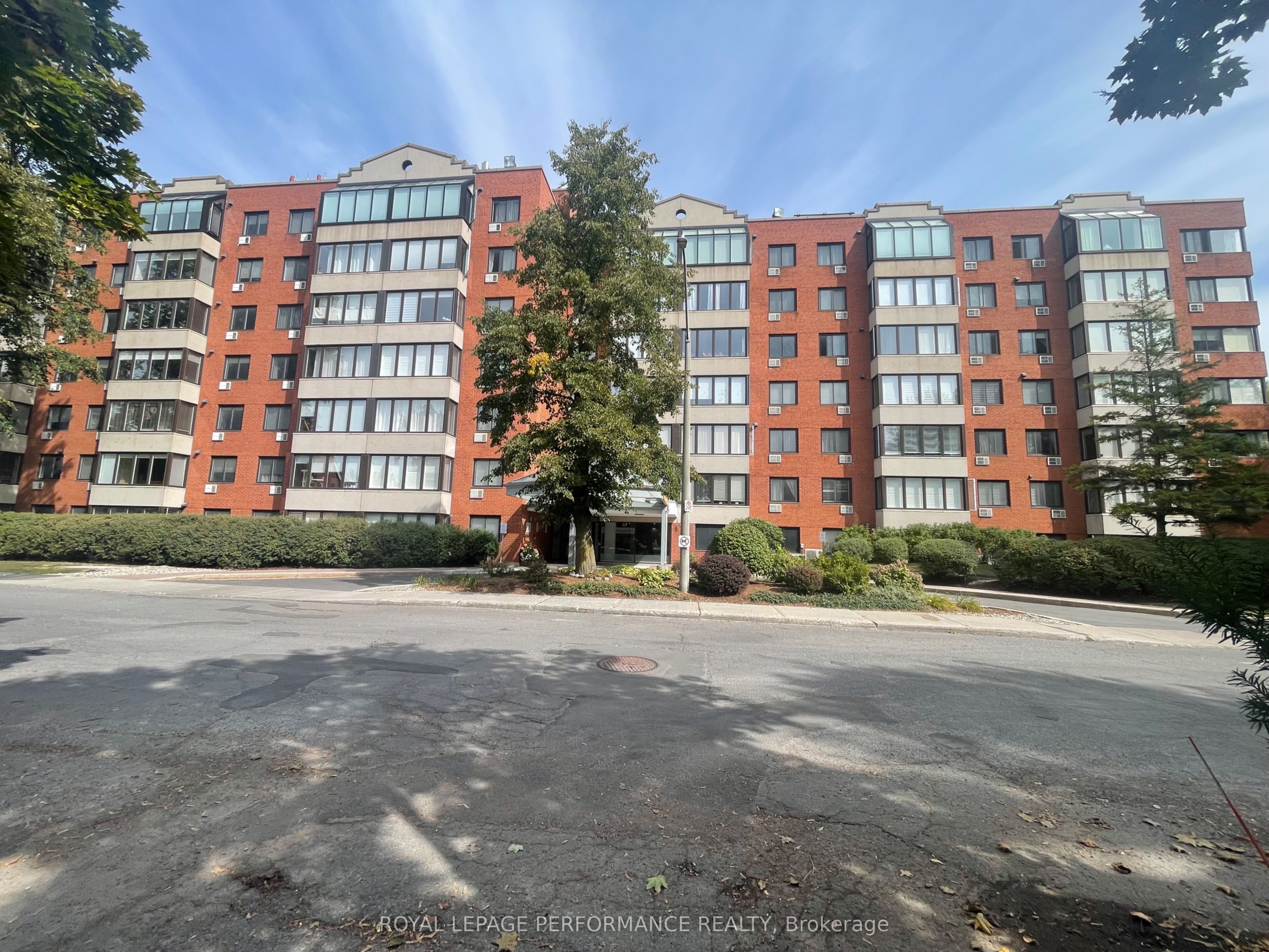 225 Alvin Road 507, Manor Park - Cardinal Glen and Area, ON K1K 4H6