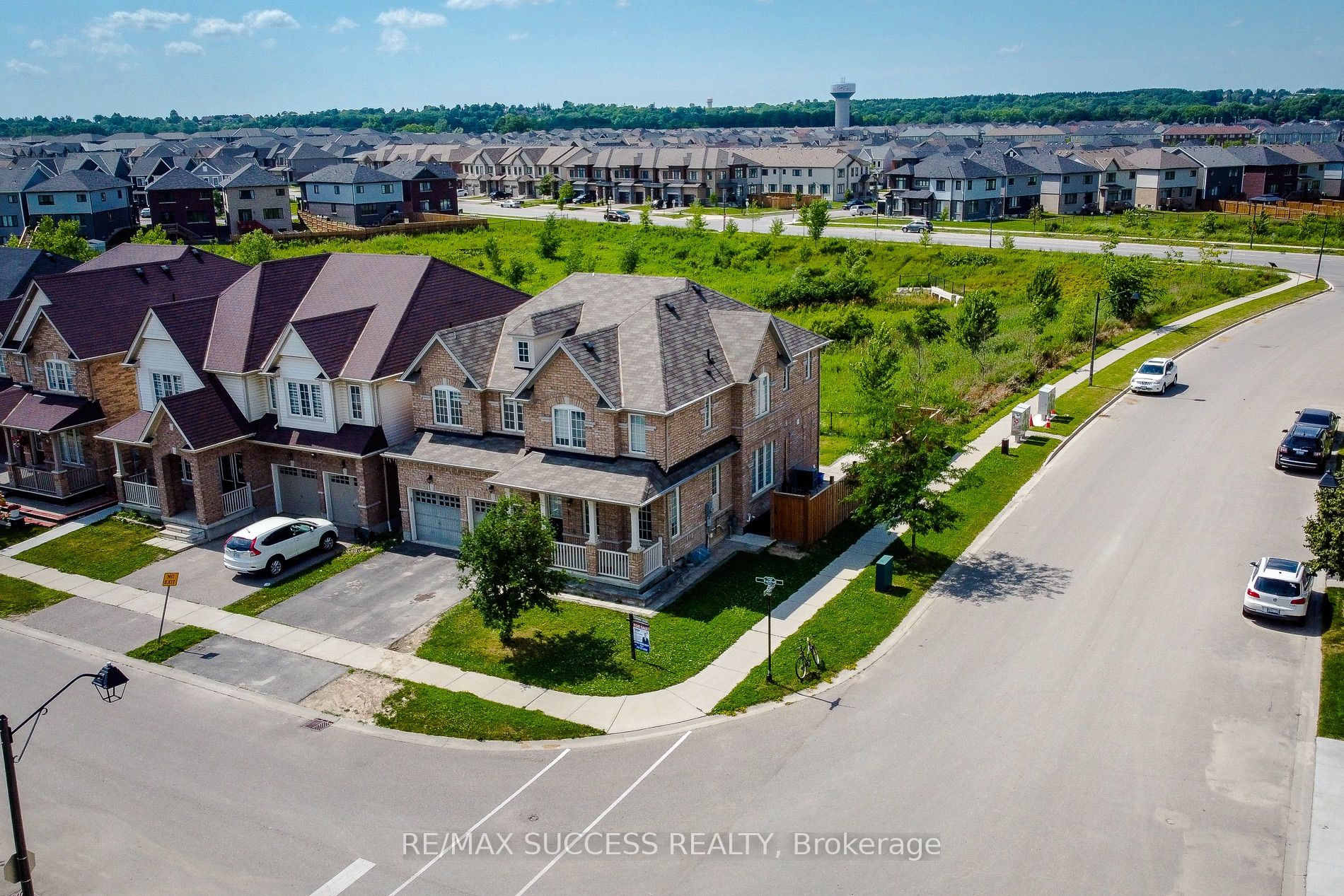 2 Turnbull Drive, Brantford, ON N3T 0K4 photo 2