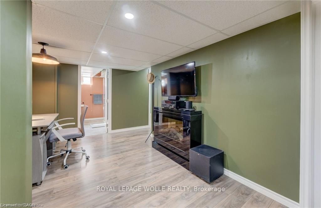 13 Lowell Street S Basement, Cambridge, ON N1R 5C8 photo 4