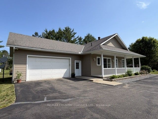 18 Wilson Lane, Hastings Highlands, ON K0L 1C0 photo 2