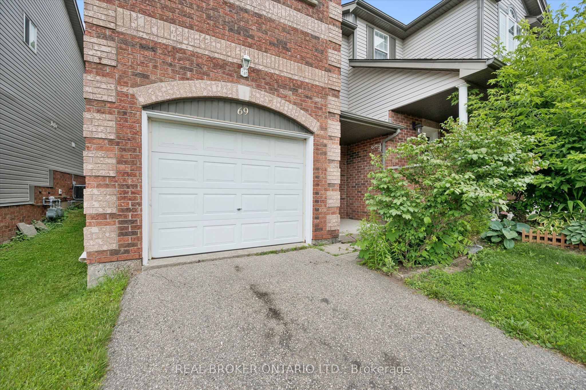 69 Woolwich Street, Kitchener, ON N2K 1S2 photo 5