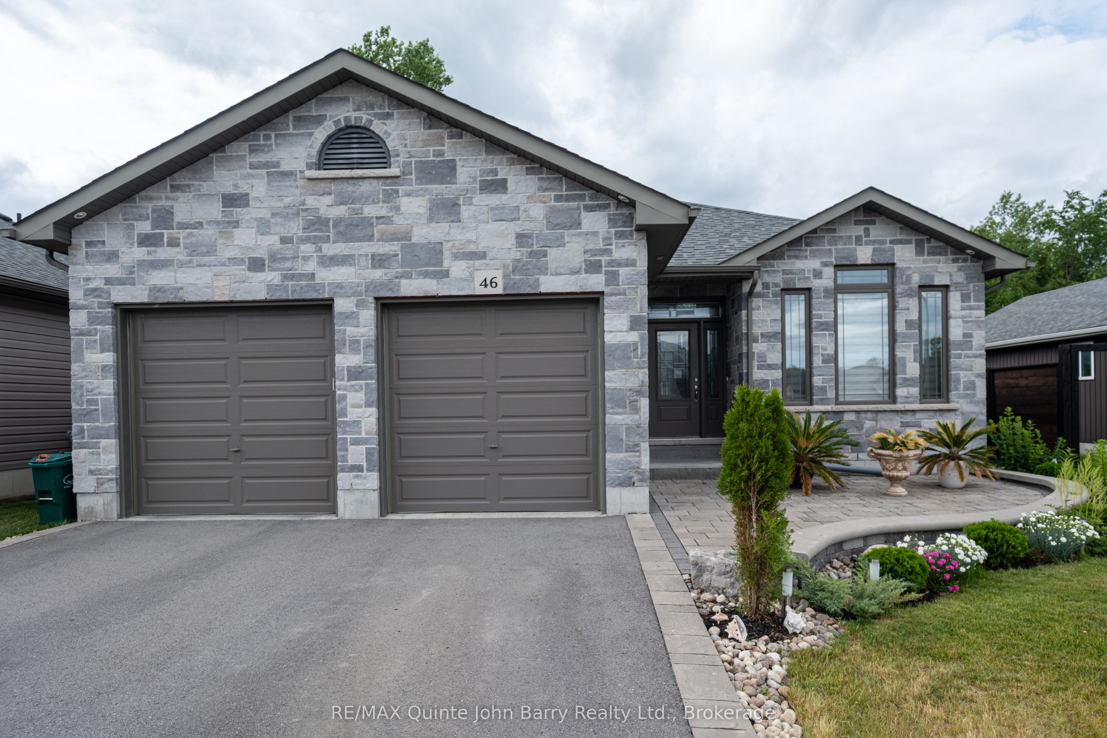 46 Birchmount Street, Quinte West, ON K8V 0C6 photo 2