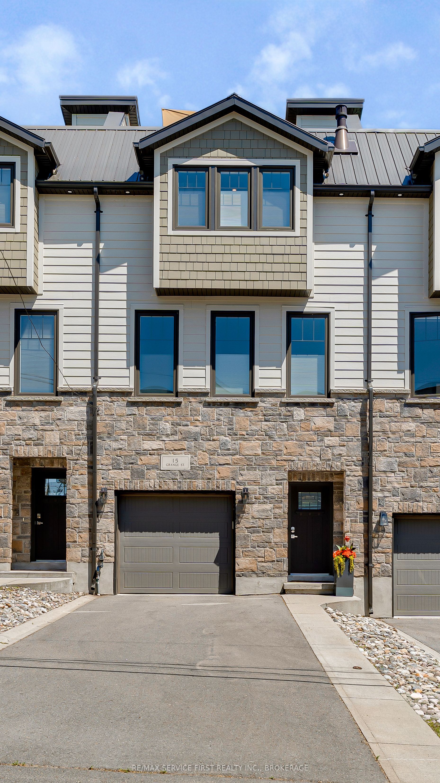 15 Grange Street, Kingston, ON K7M 2J5 photo 3