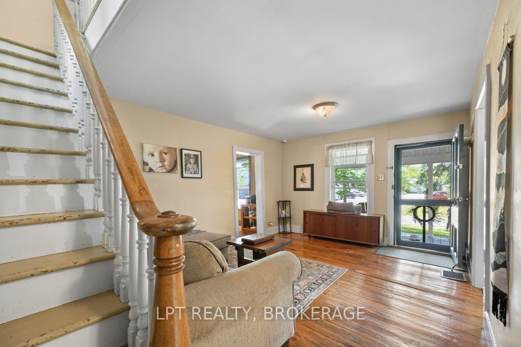 183 Second Street, Loyalist, ON K0H 1G0 photo 5