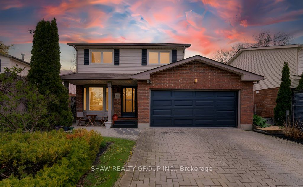 108 Clearwater Crescent, Waterloo, ON N2V 1L8 photo 2